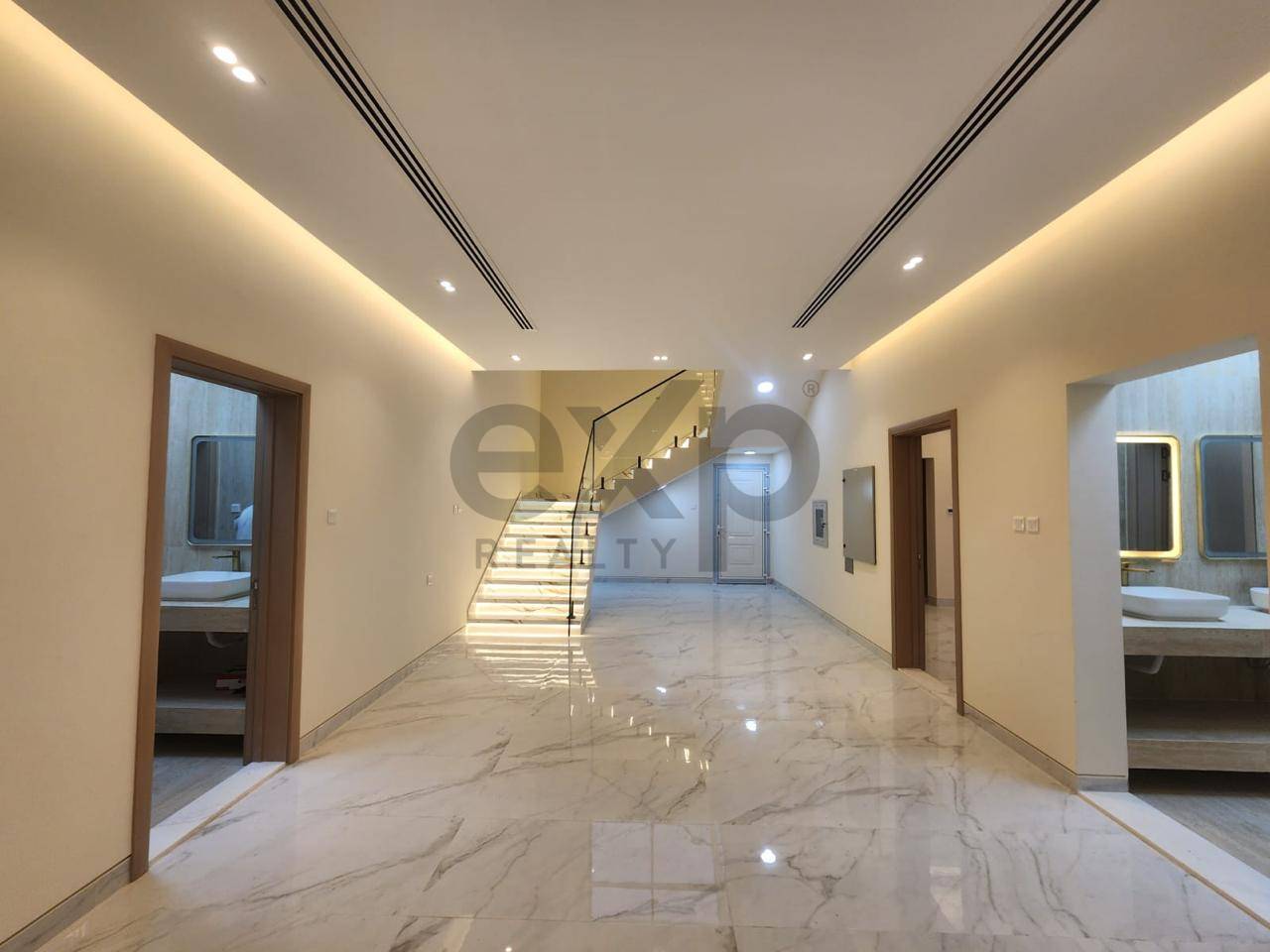 Luxury Villa for Rent | Al Aweer, Dubai