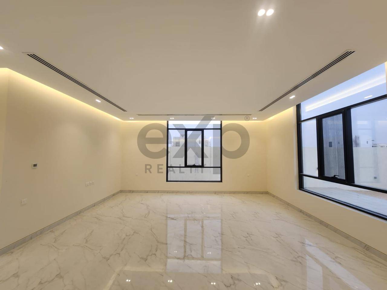 Luxury Villa for Rent | Al Aweer, Dubai