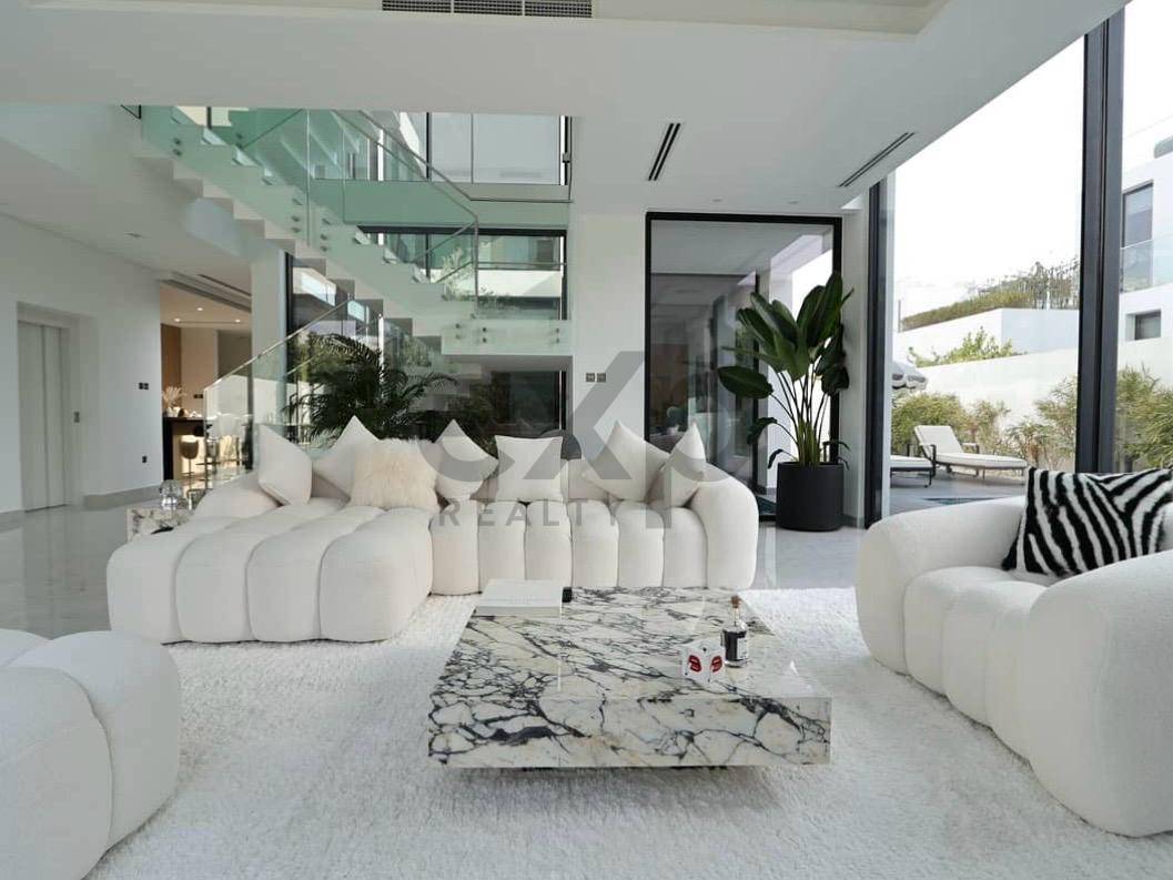 Large PLot  |  Luxury Villa |  Rare