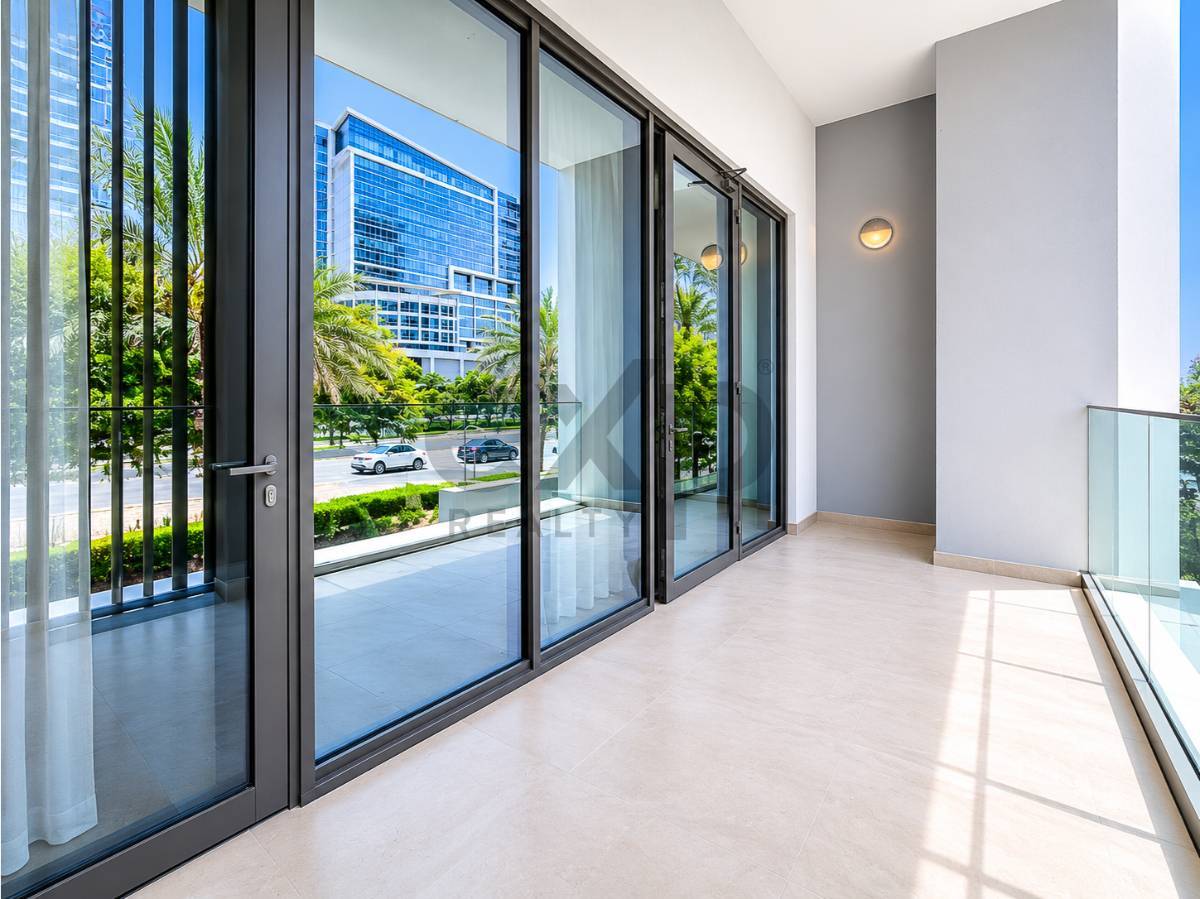 Apartment for rent in Dubai, Business Bay, Dubai, 1480 ft²