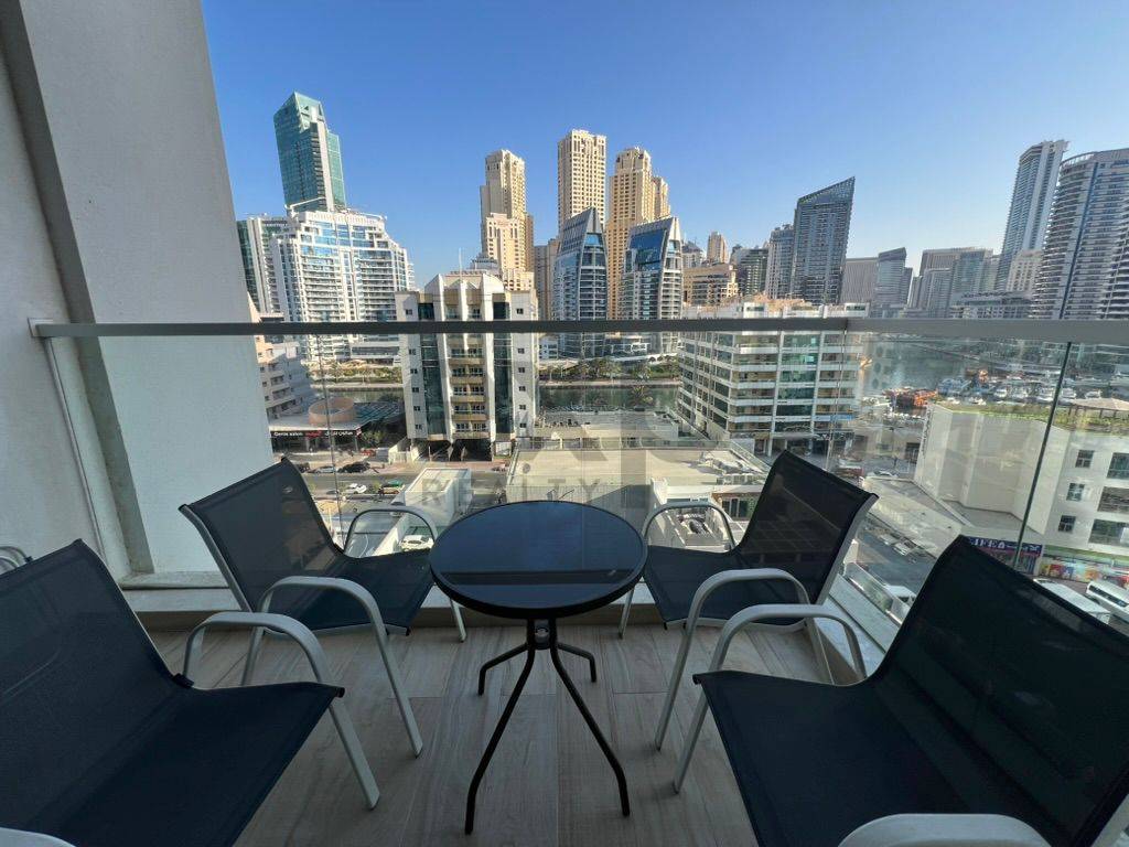 Apartment for rent in Dubai, Dubai Marina, Dubai, 721 ft²