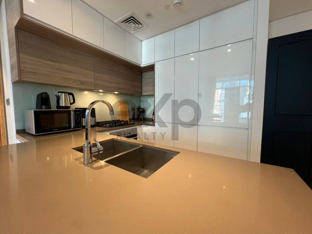 Apartment for rent in Dubai, Dubai Marina, Dubai, 721 ft²
