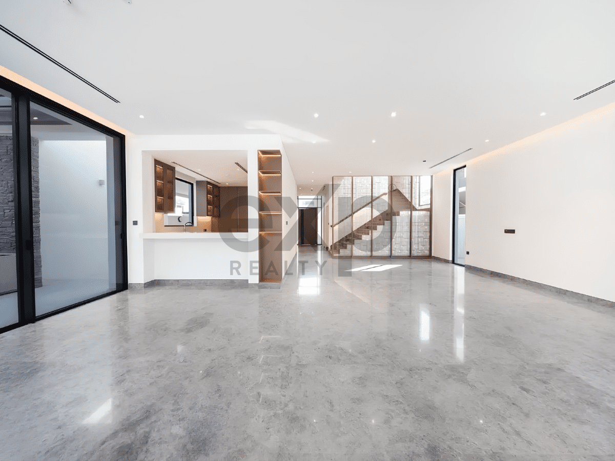 Villa for rent in Dubai, Tilal Al Ghaf, Dubai, 6136 ft²