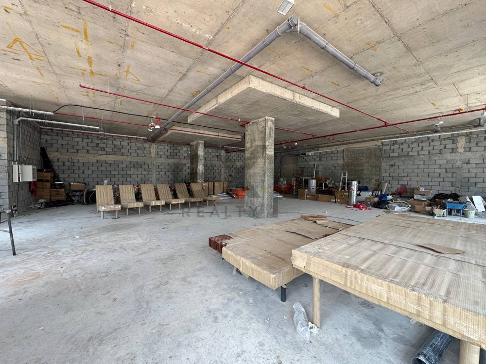 Retail for rent in Dubai, Jumeirah Village Circle (JVC), Dubai, 2228 ft²