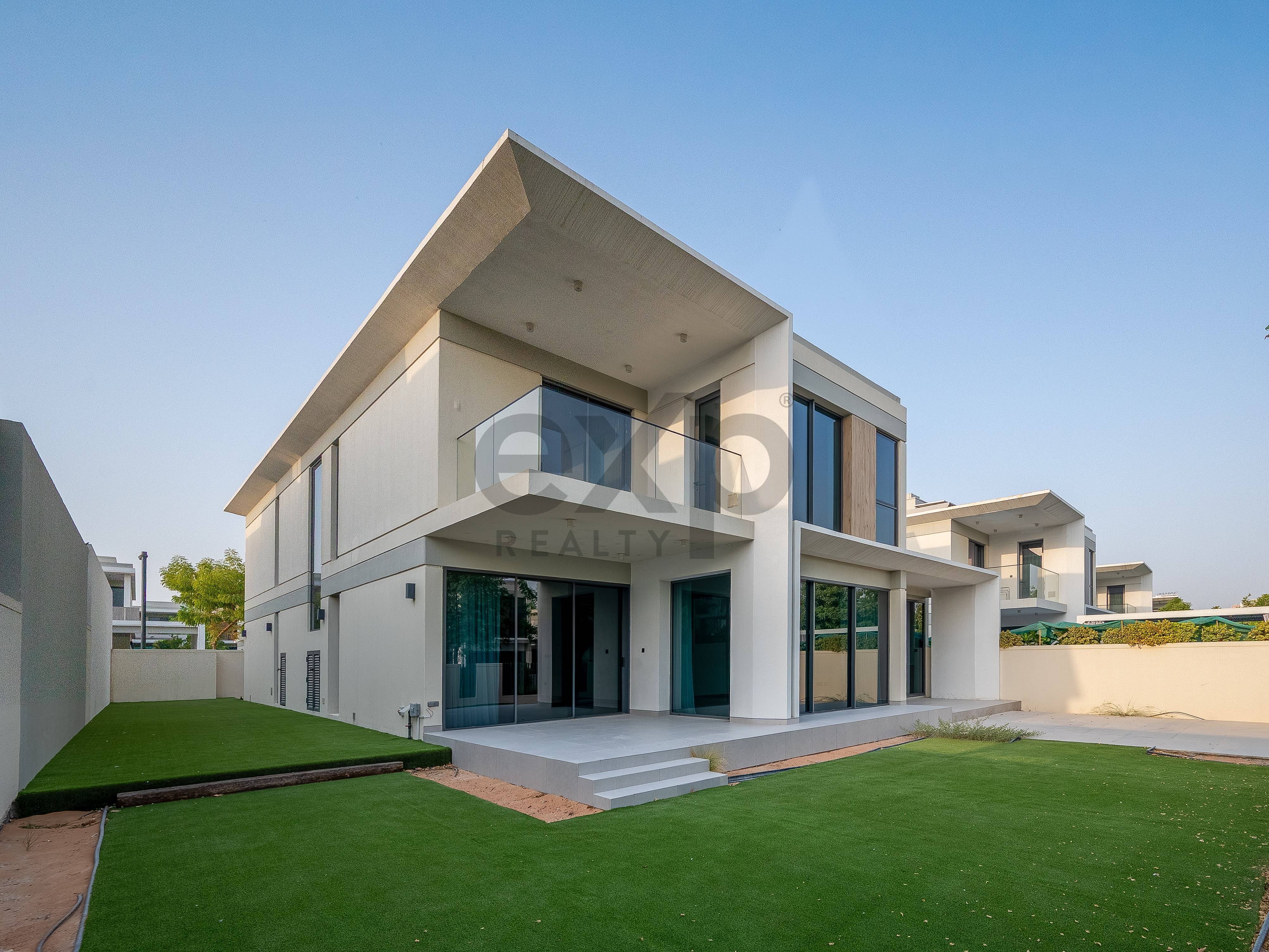 Villa for rent in Dubai, Tilal Al Ghaf, Dubai, 4997 ft²