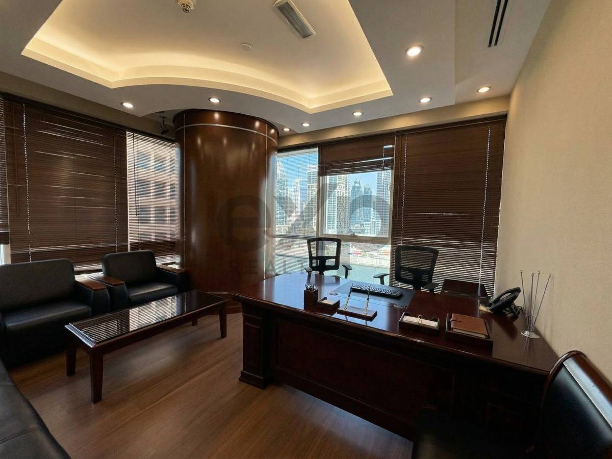 Office for rent in Dubai, Business Bay, Dubai, 934 ft²