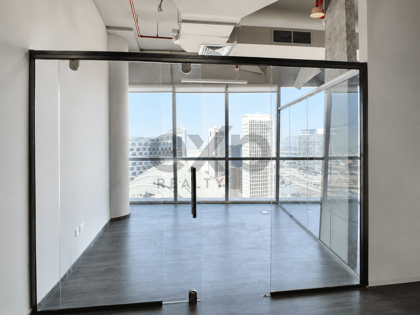 Office for rent in Dubai, Business Bay, Dubai, 575 ft²