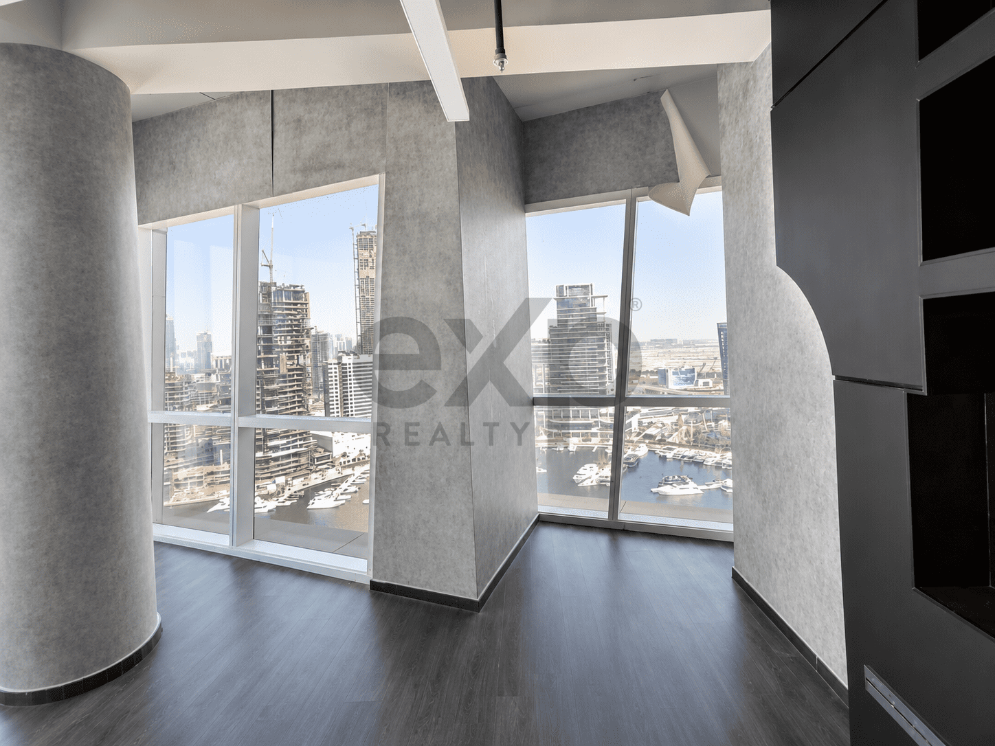 Office for rent in Dubai, Business Bay, Dubai, 575 ft²