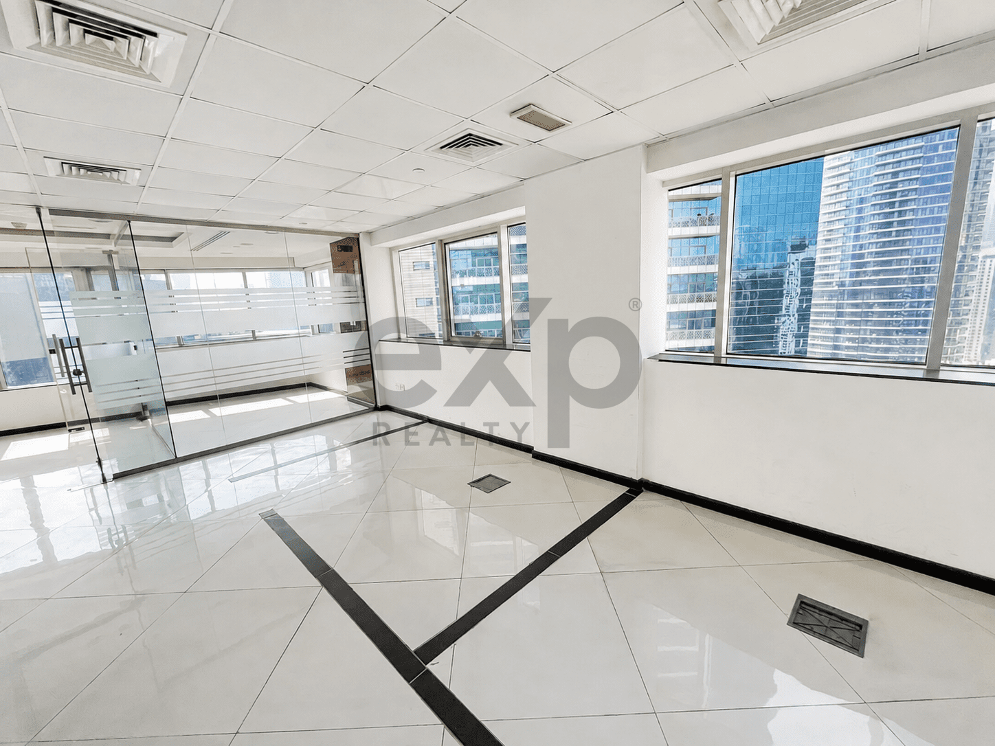 Skyline View | Generous Layout | Prime Address 5