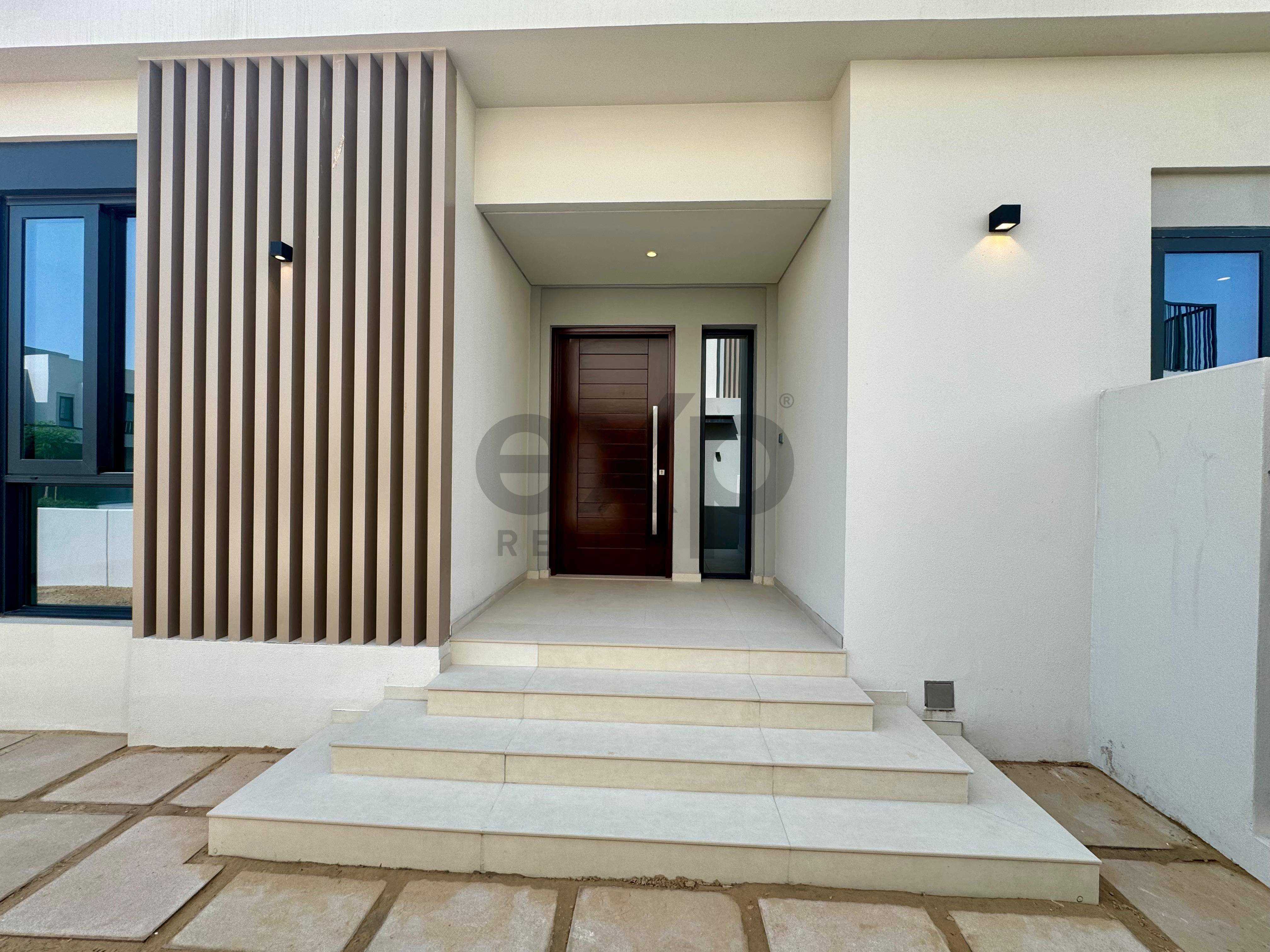 منزل متلاصق for rent in Dubai, Jebel Ali, Dubai, 3732 ft²