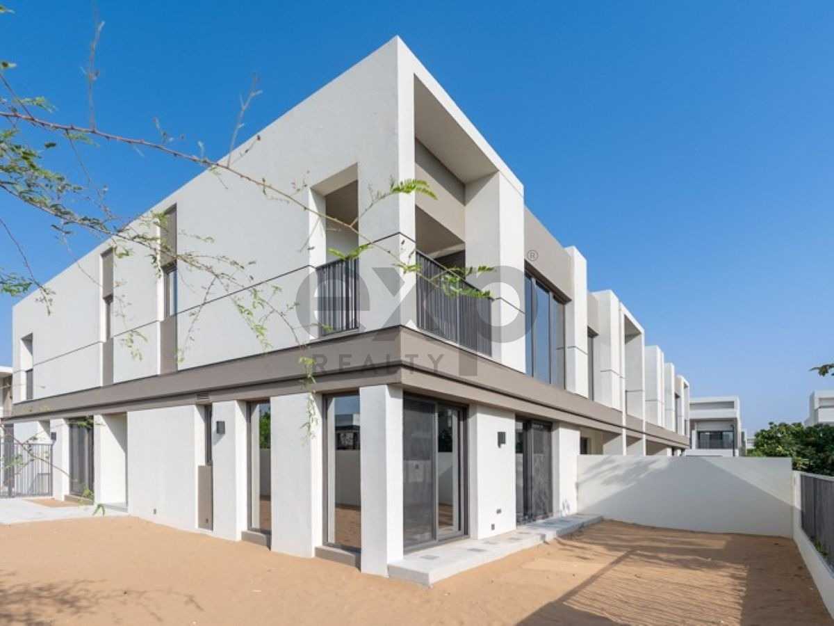 Villa for rent in Dubai, Tilal Al Ghaf, Dubai, 2622 ft²