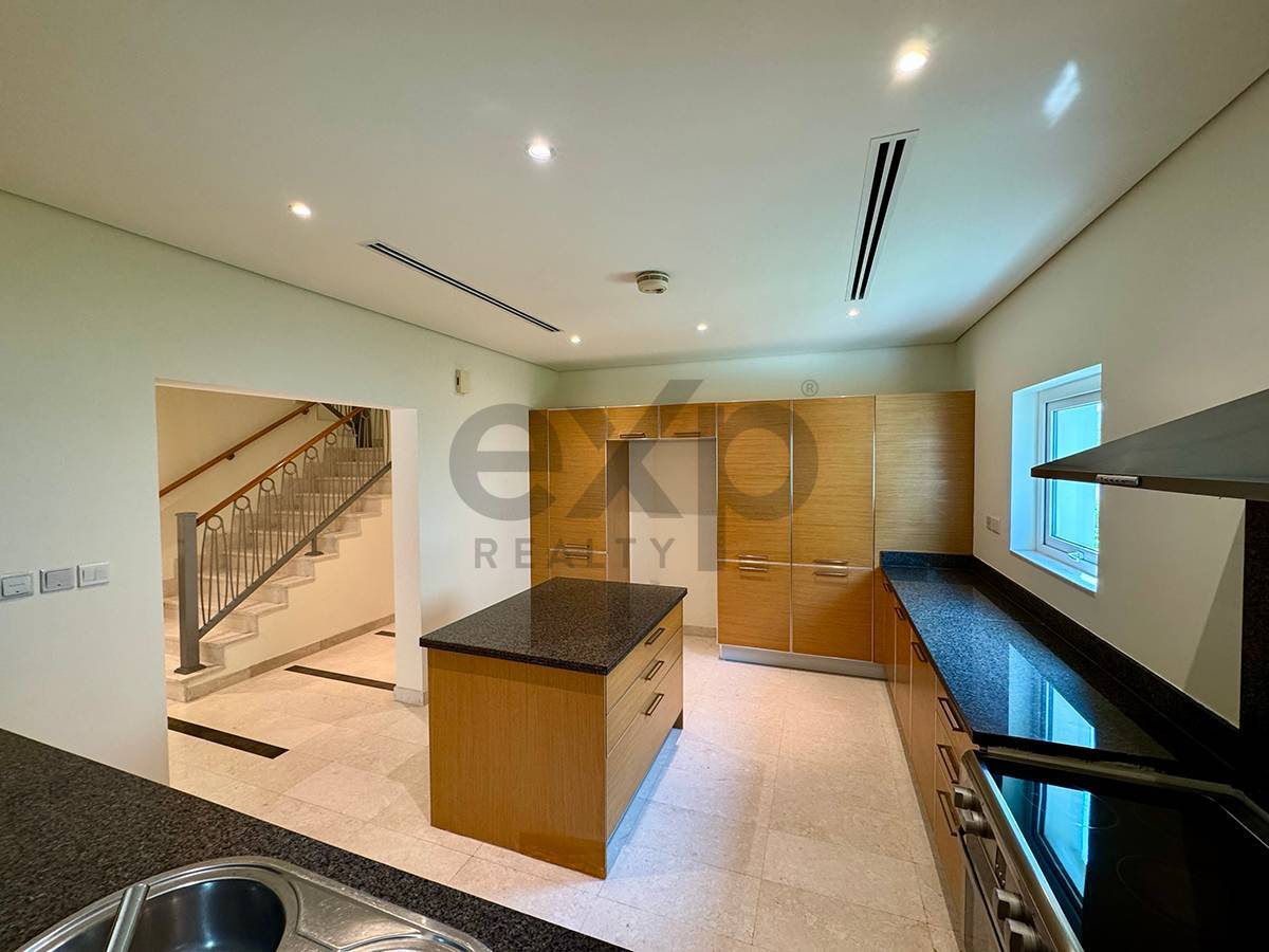 Townhouse for rent in Dubai, Al Furjan, Dubai, 2471 ft²