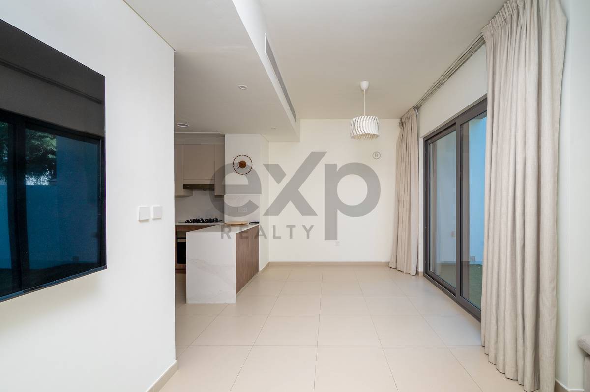 Modern 3 Bedroom Townhouse | Internal Unit | Elan 4