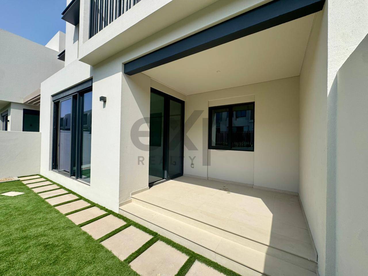 منزل متلاصق for rent in Dubai, Jebel Ali, Dubai, 2712 ft²