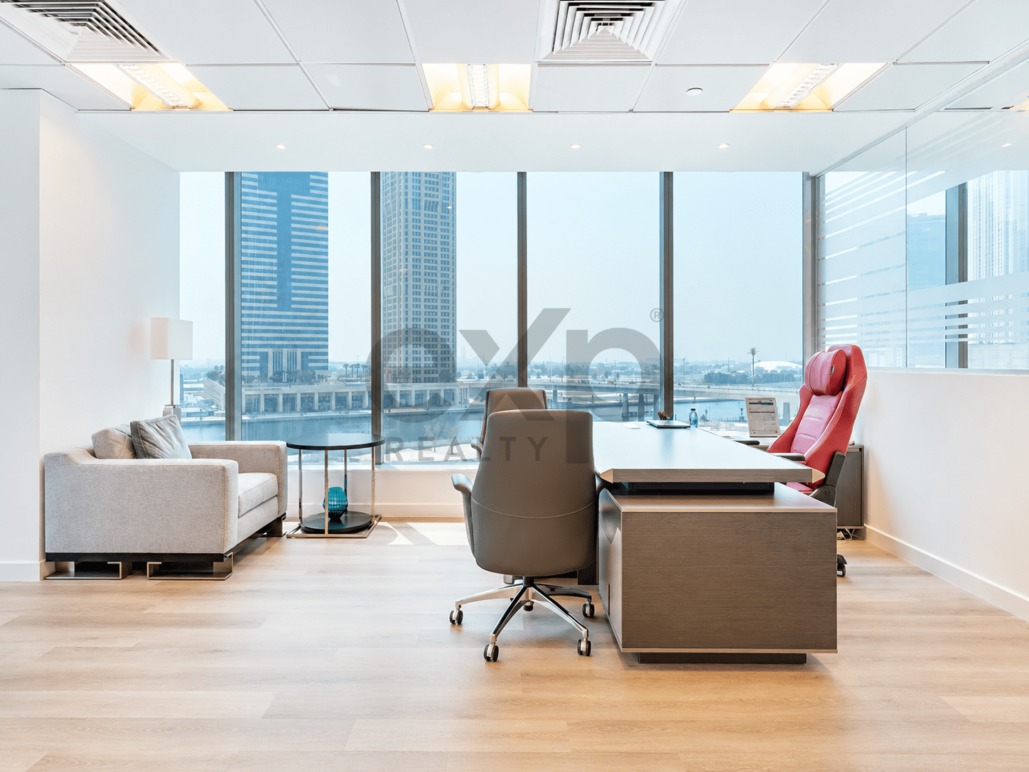 Office for rent in Dubai, Business Bay, Dubai, 1385 ft²
