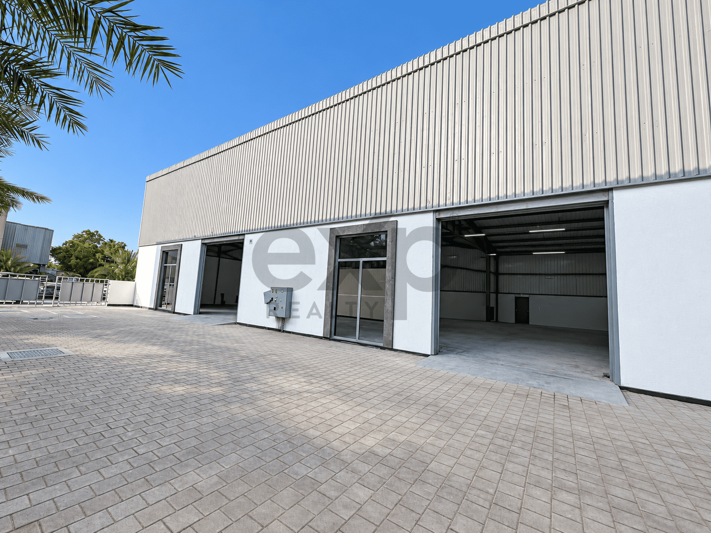 Warehouse for rent in Dubai, Al Quoz, Dubai, 3000 ft²