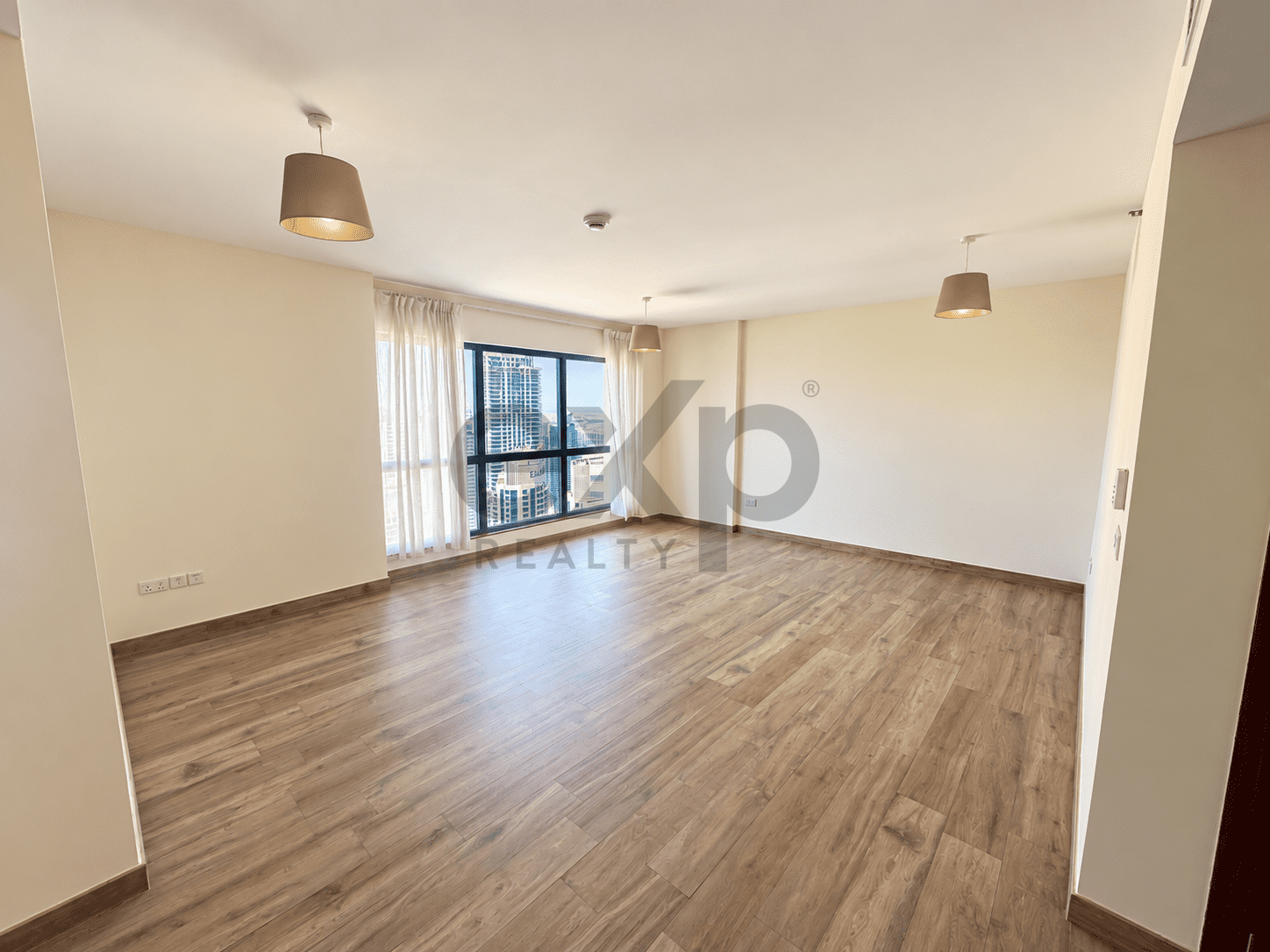Apartment for rent in Dubai, Jumeirah Beach Residence, Dubai, 1317 ft²