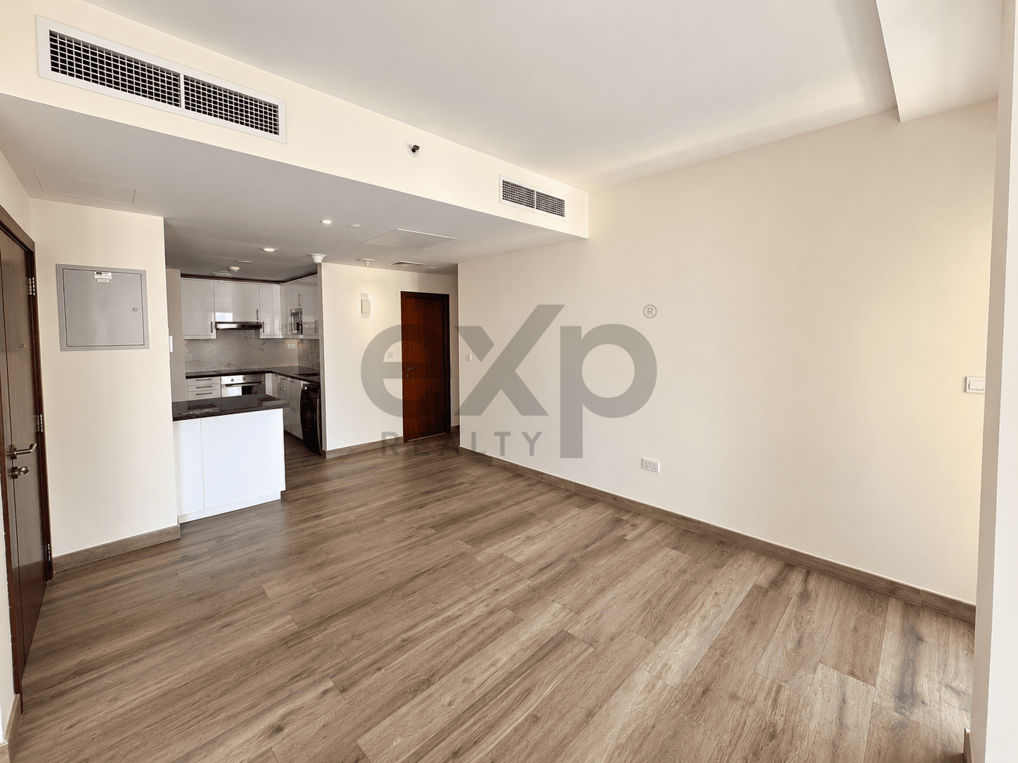 Apartment for rent in Dubai, Jumeirah Beach Residence, Dubai, 1317 ft²