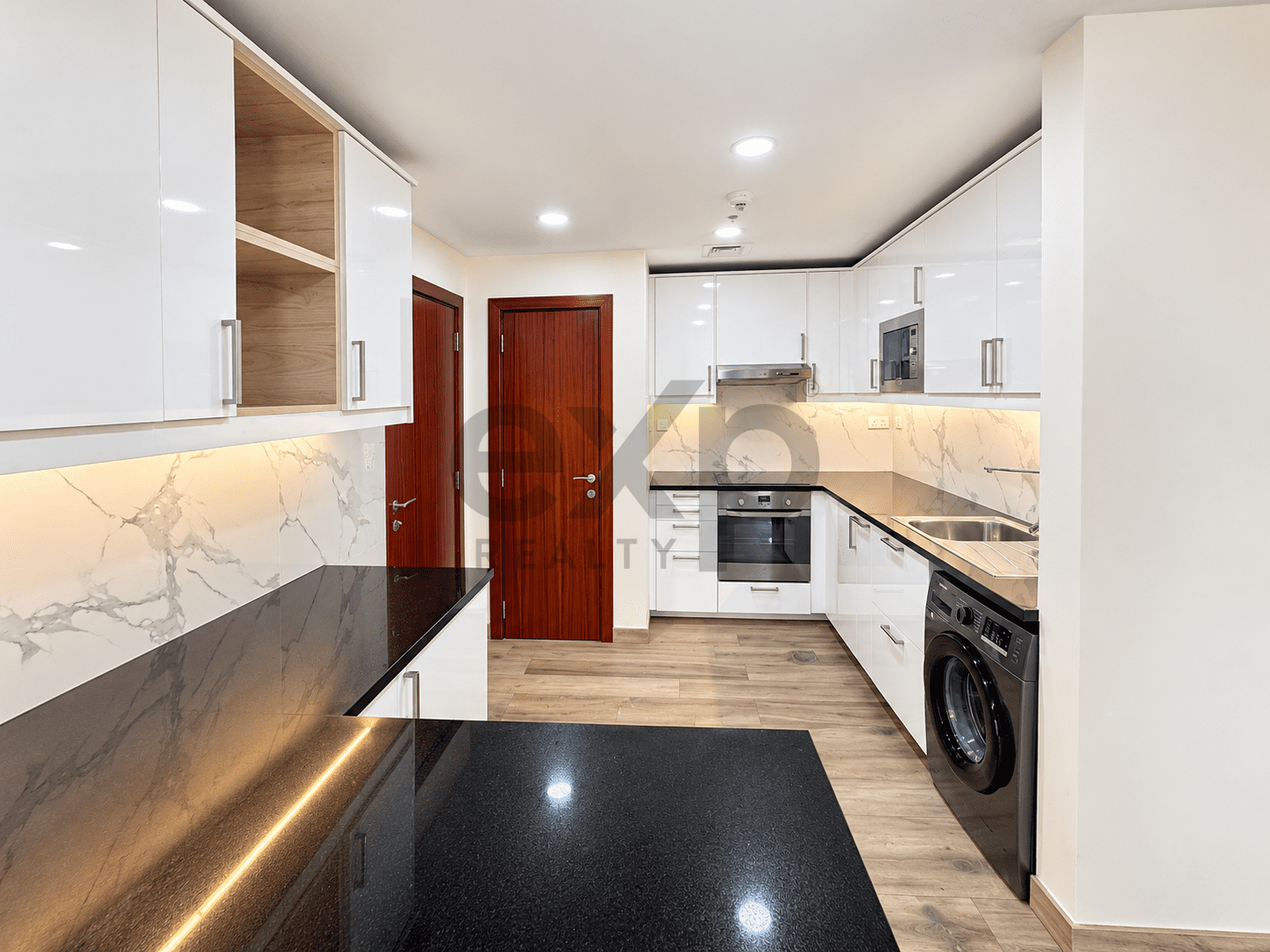 Apartment for rent in Dubai, Jumeirah Beach Residence, Dubai, 1317 ft²