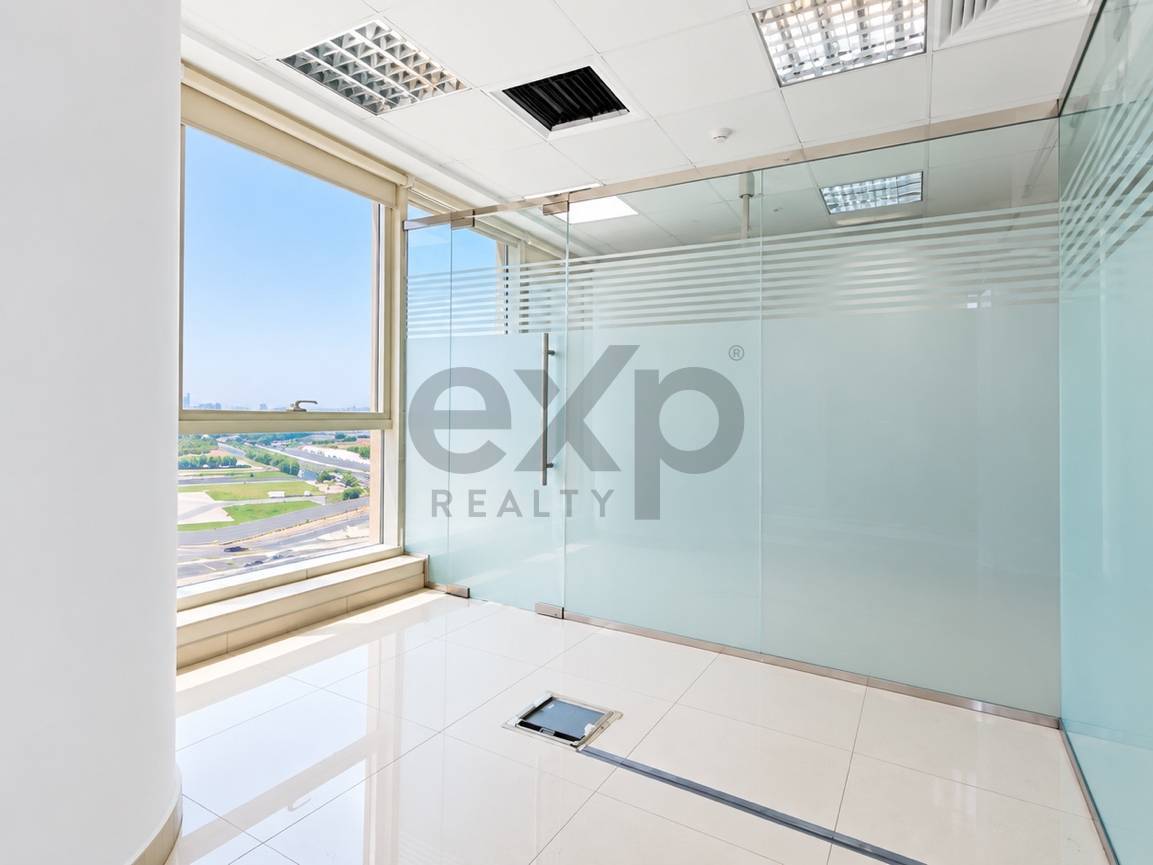 OFFICE for rent in Dubai, Business Bay, Dubai, 934 ft²