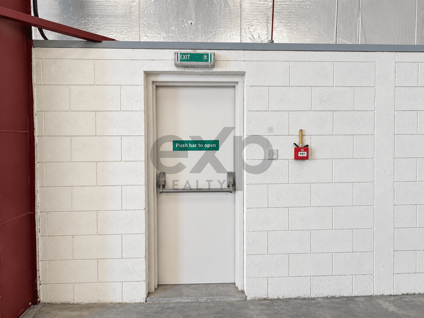 Warehouse for rent in Dubai, Al Quoz, Dubai, 5100 ft²