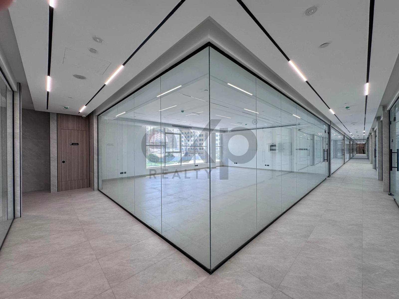 Office for rent in Dubai, Dubai Investment Park (DIP), Dubai, 1400 ft²