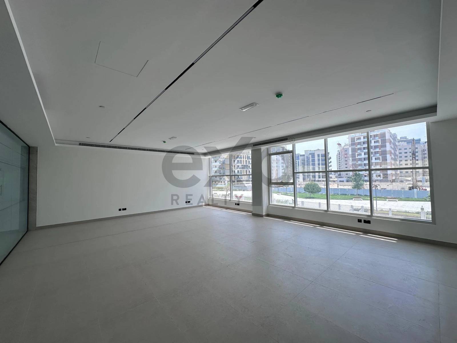 Office for rent in Dubai, Dubai Investment Park (DIP), Dubai, 1800 ft²