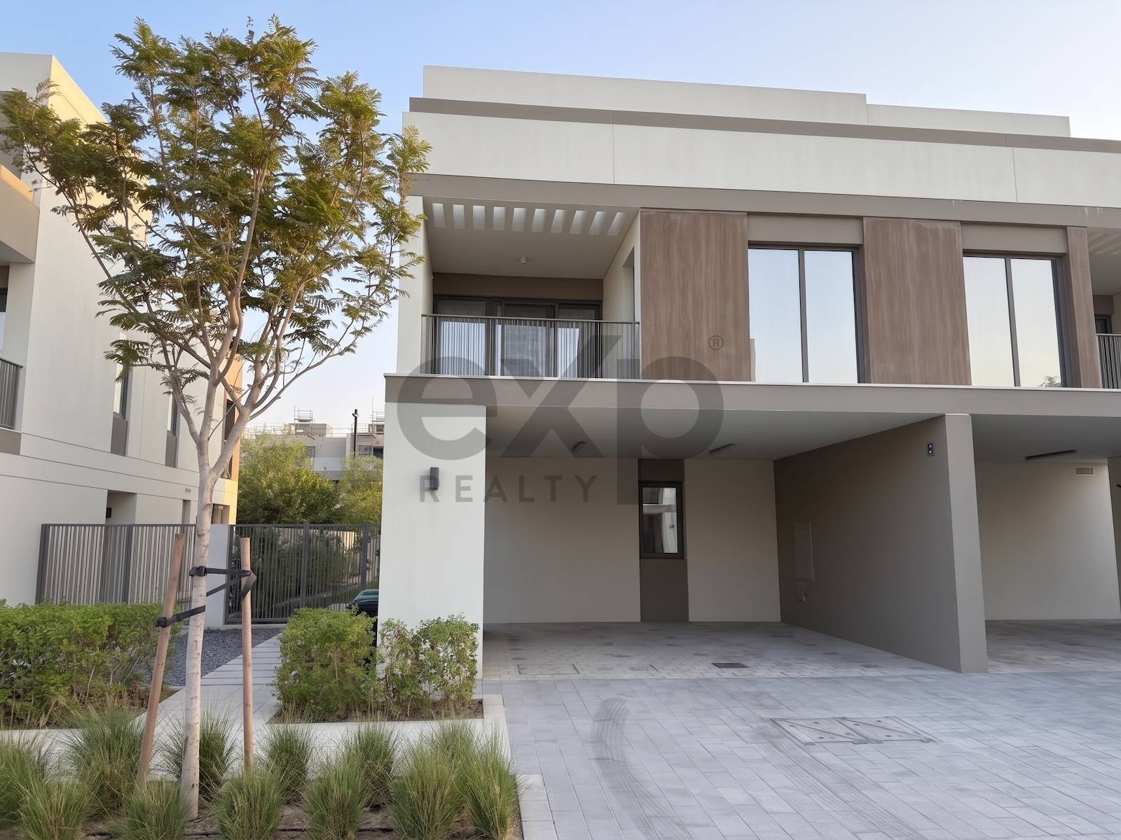 Villa for rent in Dubai, Tilal Al Ghaf, Dubai, 3411 ft²