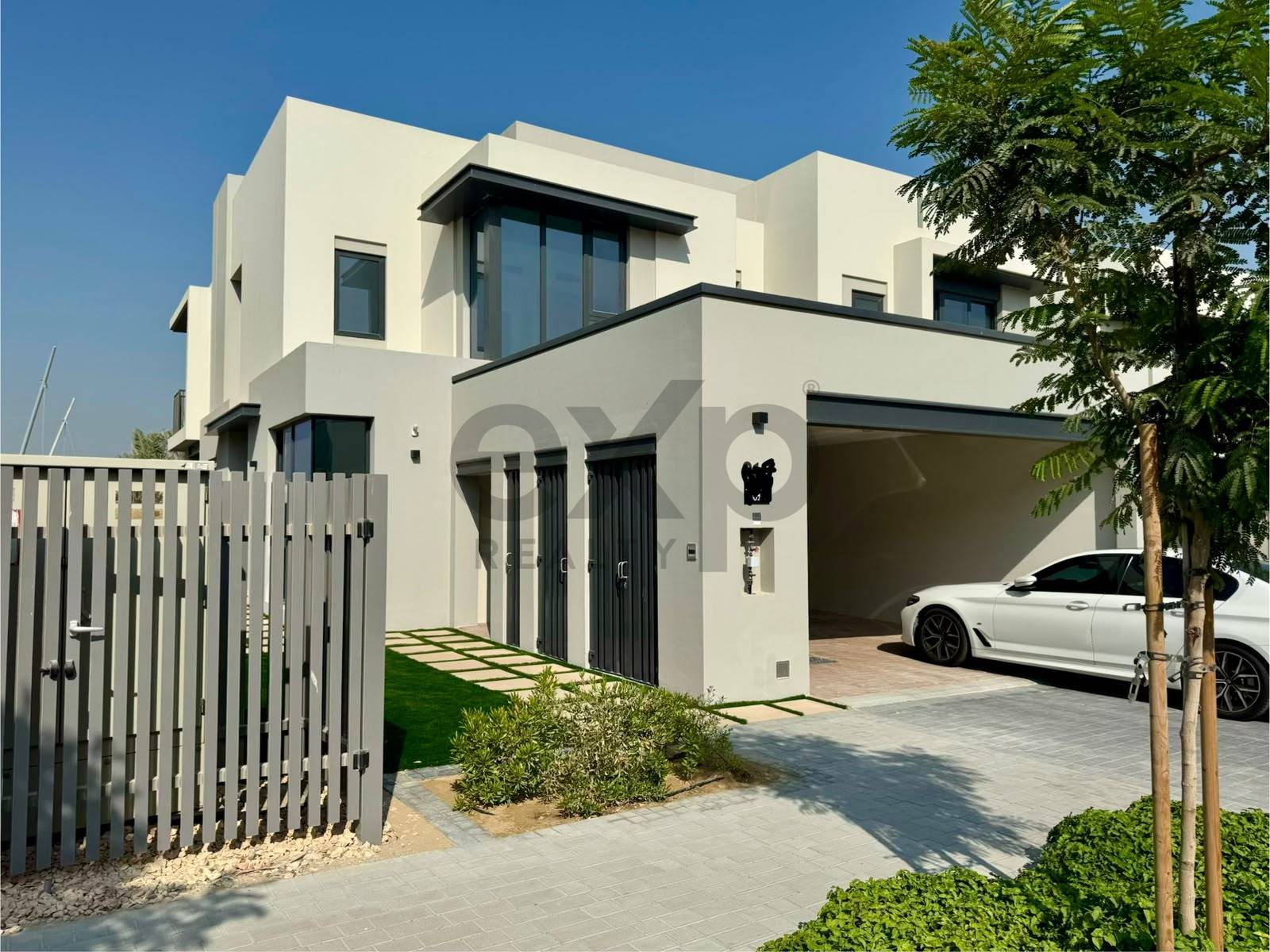 Townhouse for rent in Dubai, Jebel Ali, Dubai, 3842 ft²