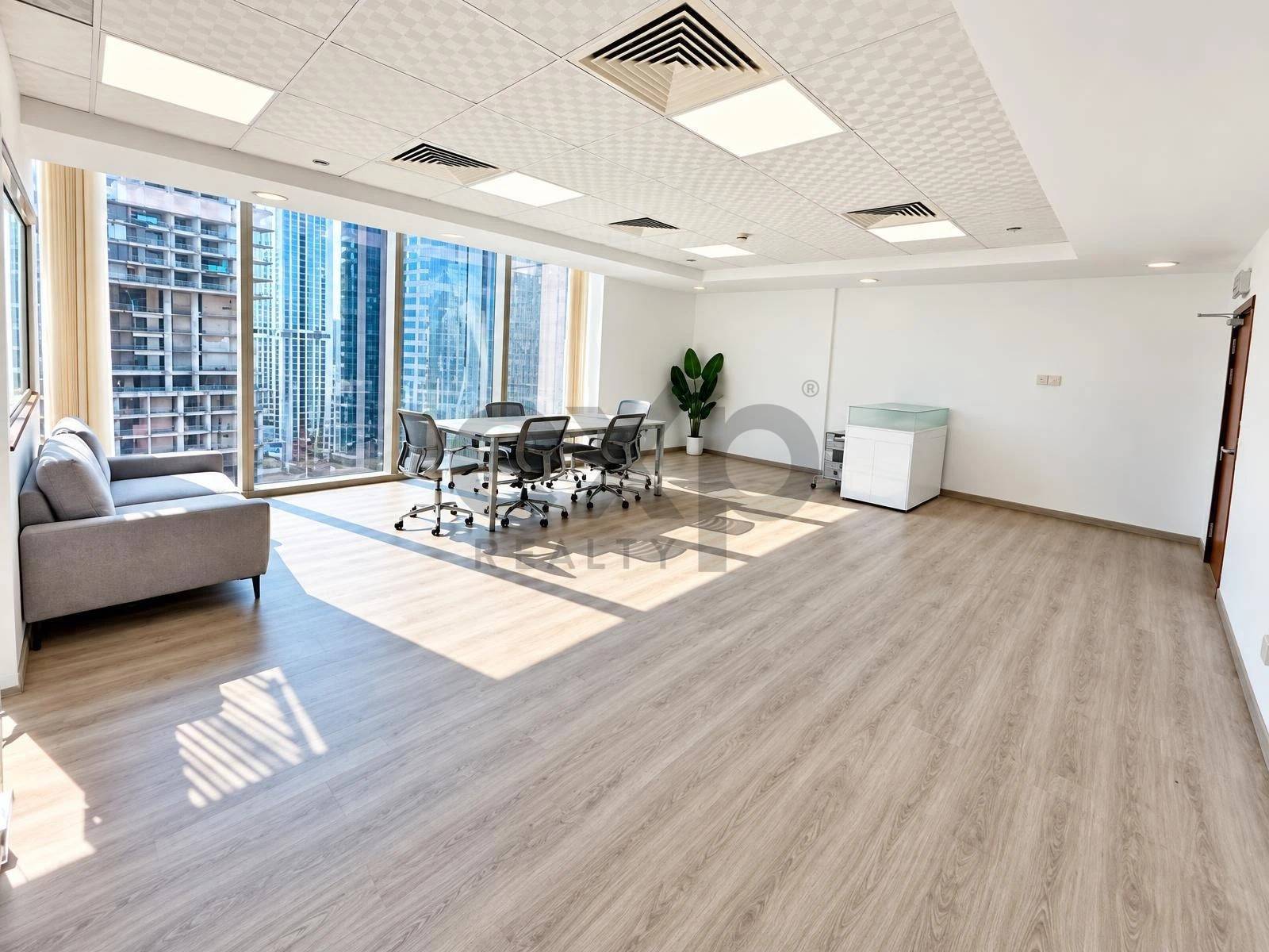 OFFICE for rent in Dubai, Business Bay, Dubai, 879 ft²