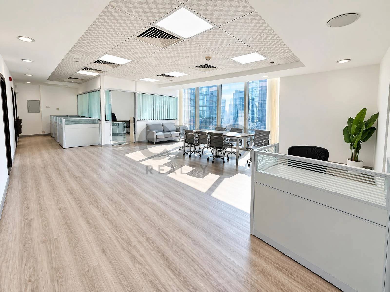 OFFICE for rent in Dubai, Business Bay, Dubai, 879 ft²