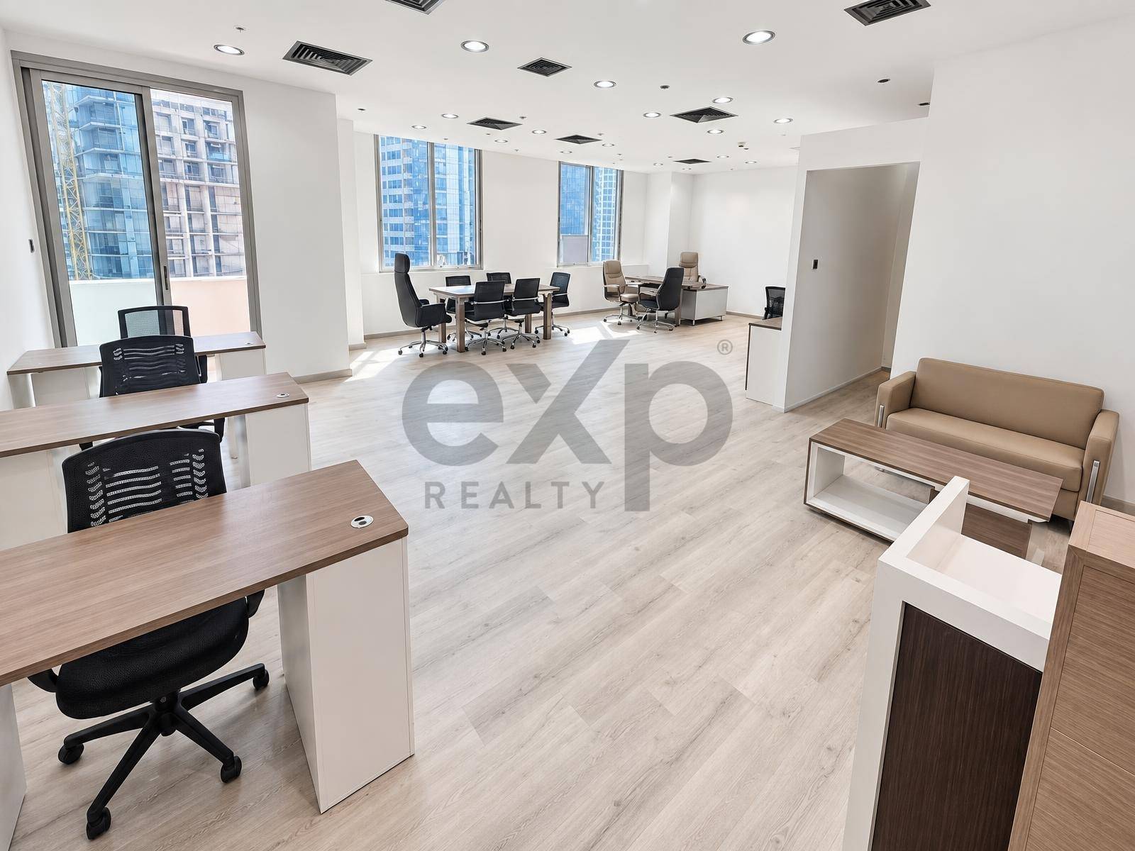 OFFICE for rent in Dubai, Business Bay, Dubai, 1158 ft²