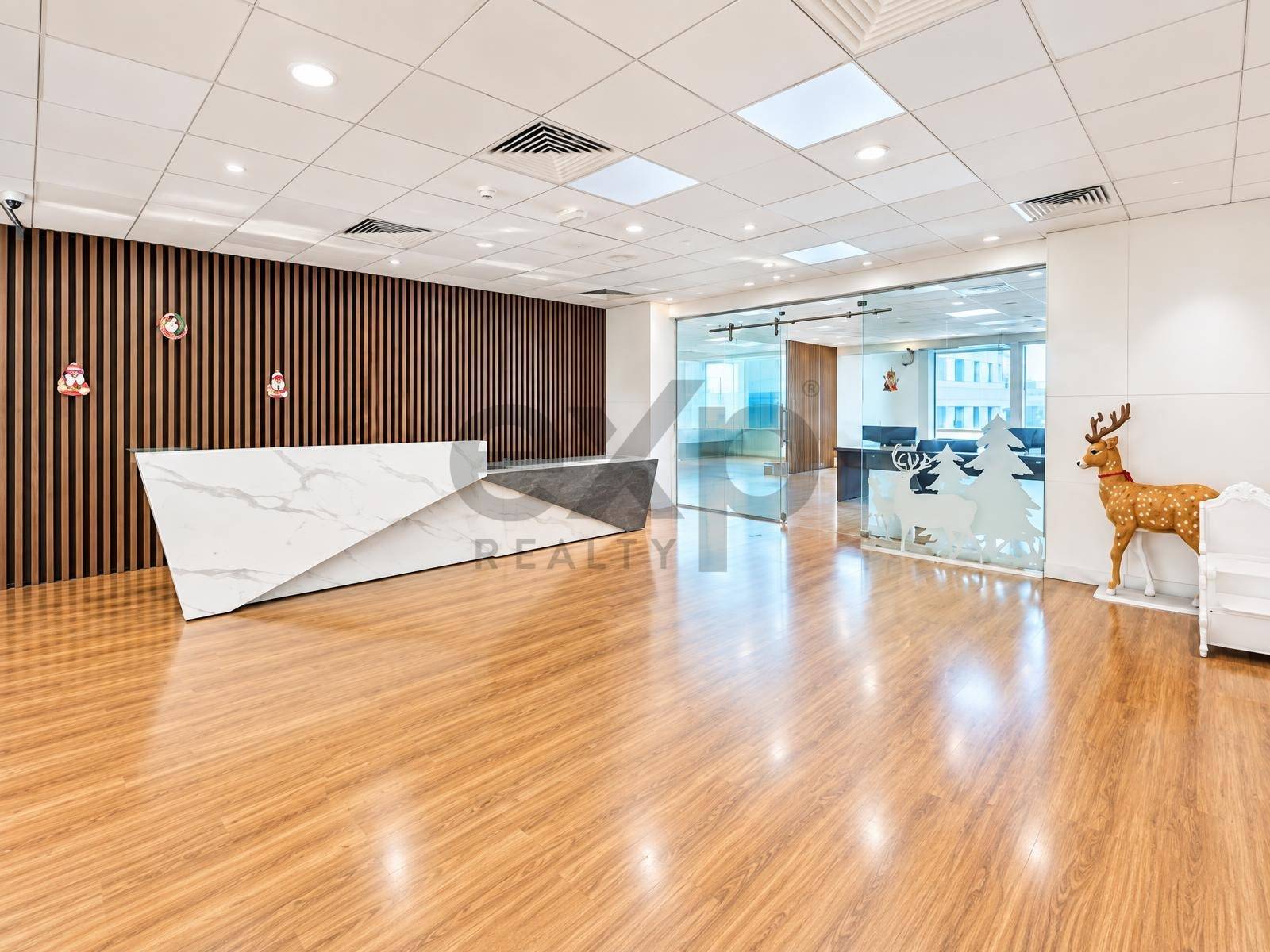 مكتب for rent in Dubai, Deira, Dubai, 5308 ft²