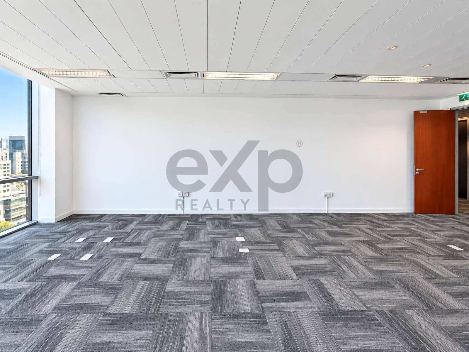 مكتب for rent in Dubai, Sheikh Zayed Road, Dubai, 1113 ft²