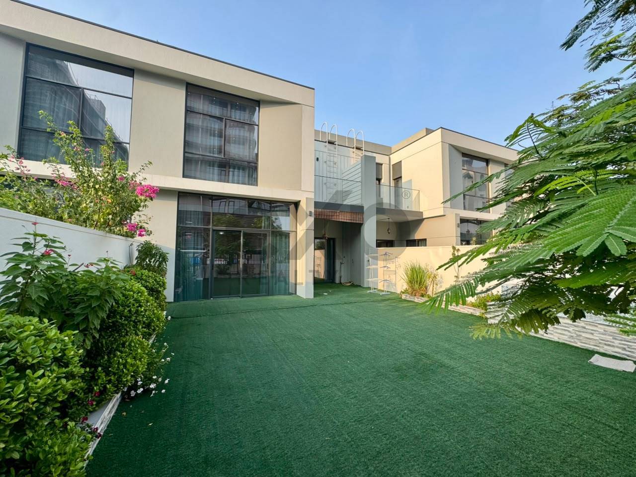 Townhouse for rent in Dubai, Al Furjan, Dubai, 2745 ft²