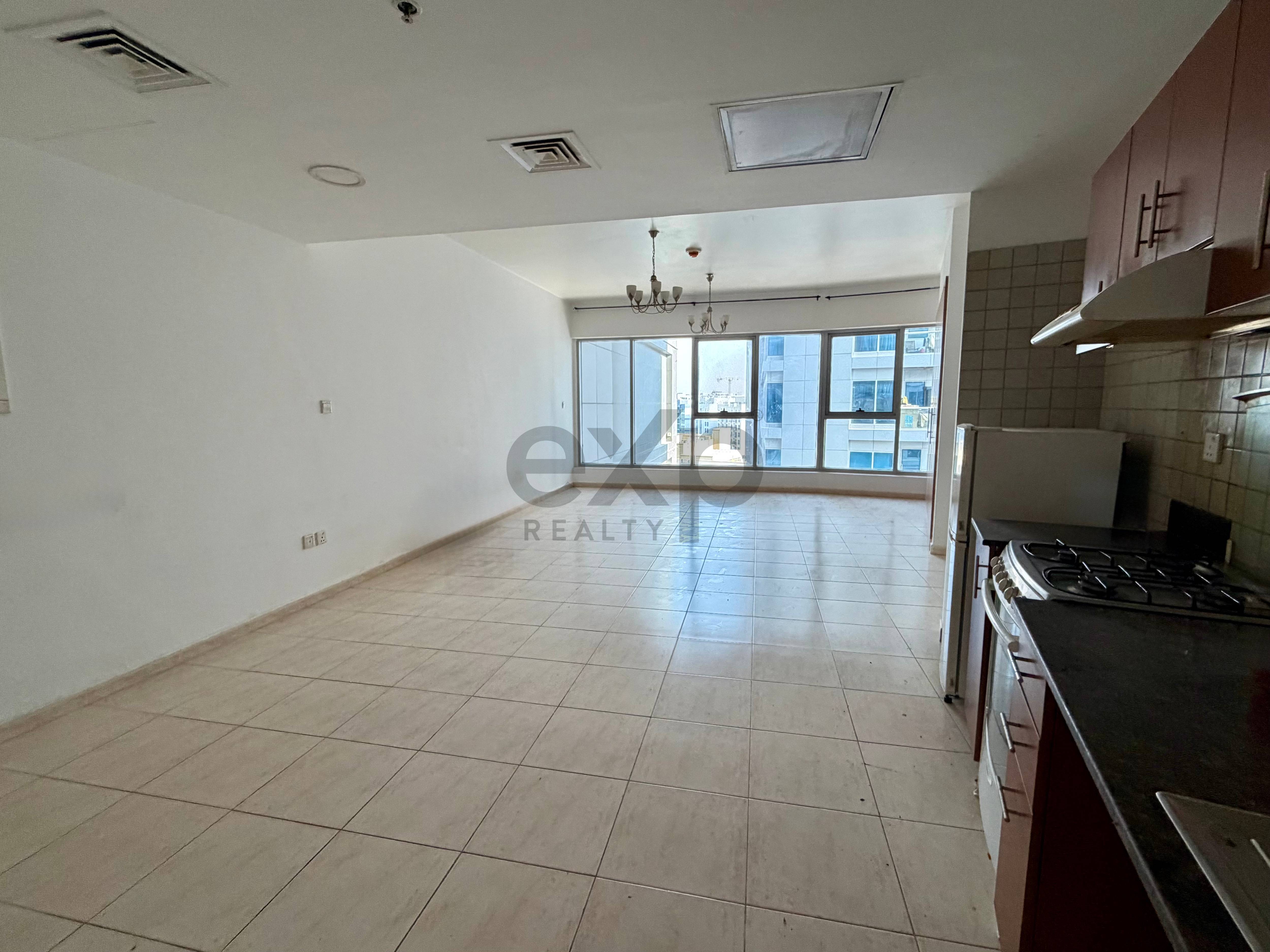 شقة for rent in Dubai, Dubai Residence Complex, Dubai, 570 ft²