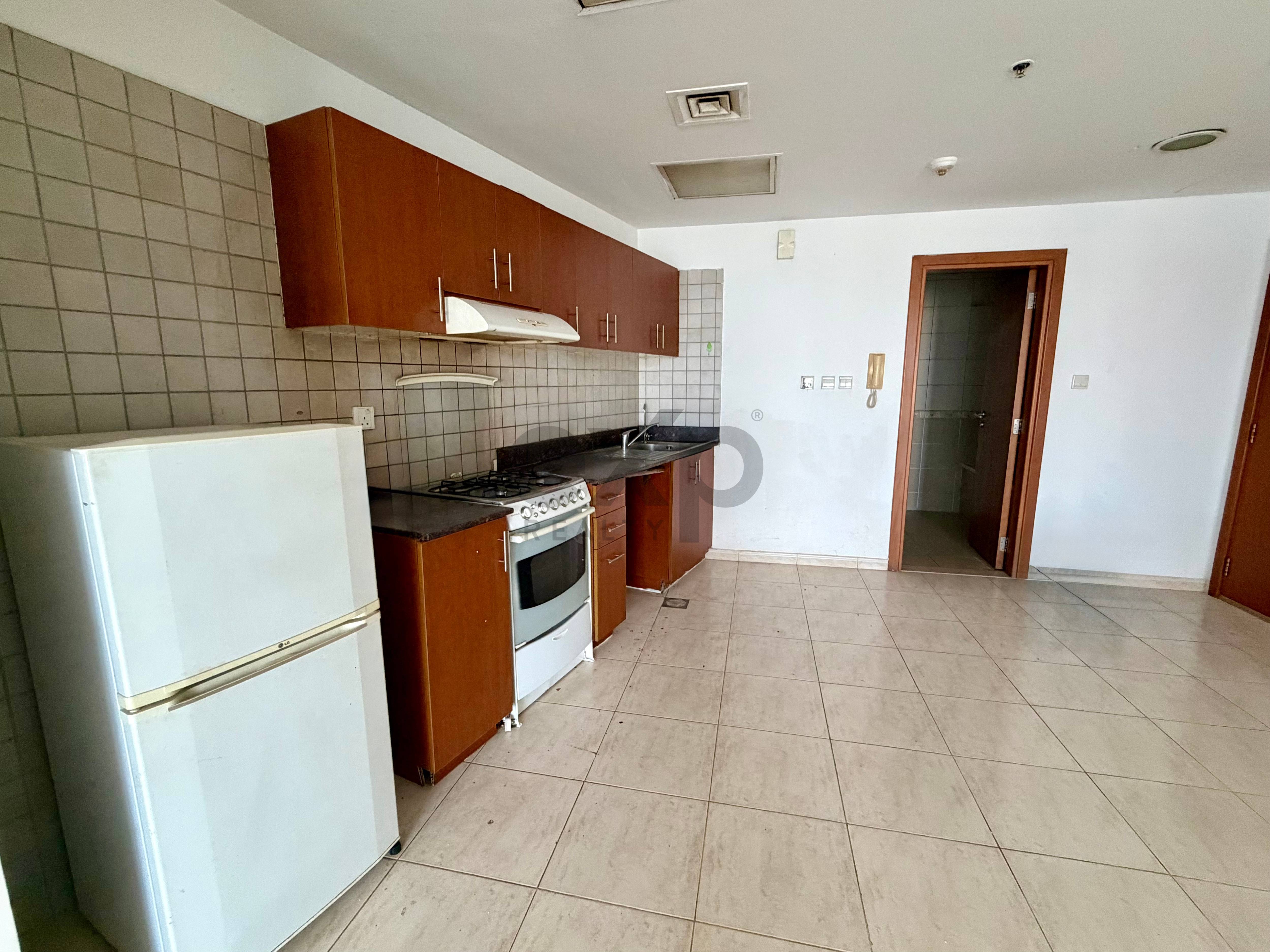 شقة for rent in Dubai, Dubai Residence Complex, Dubai, 570 ft²