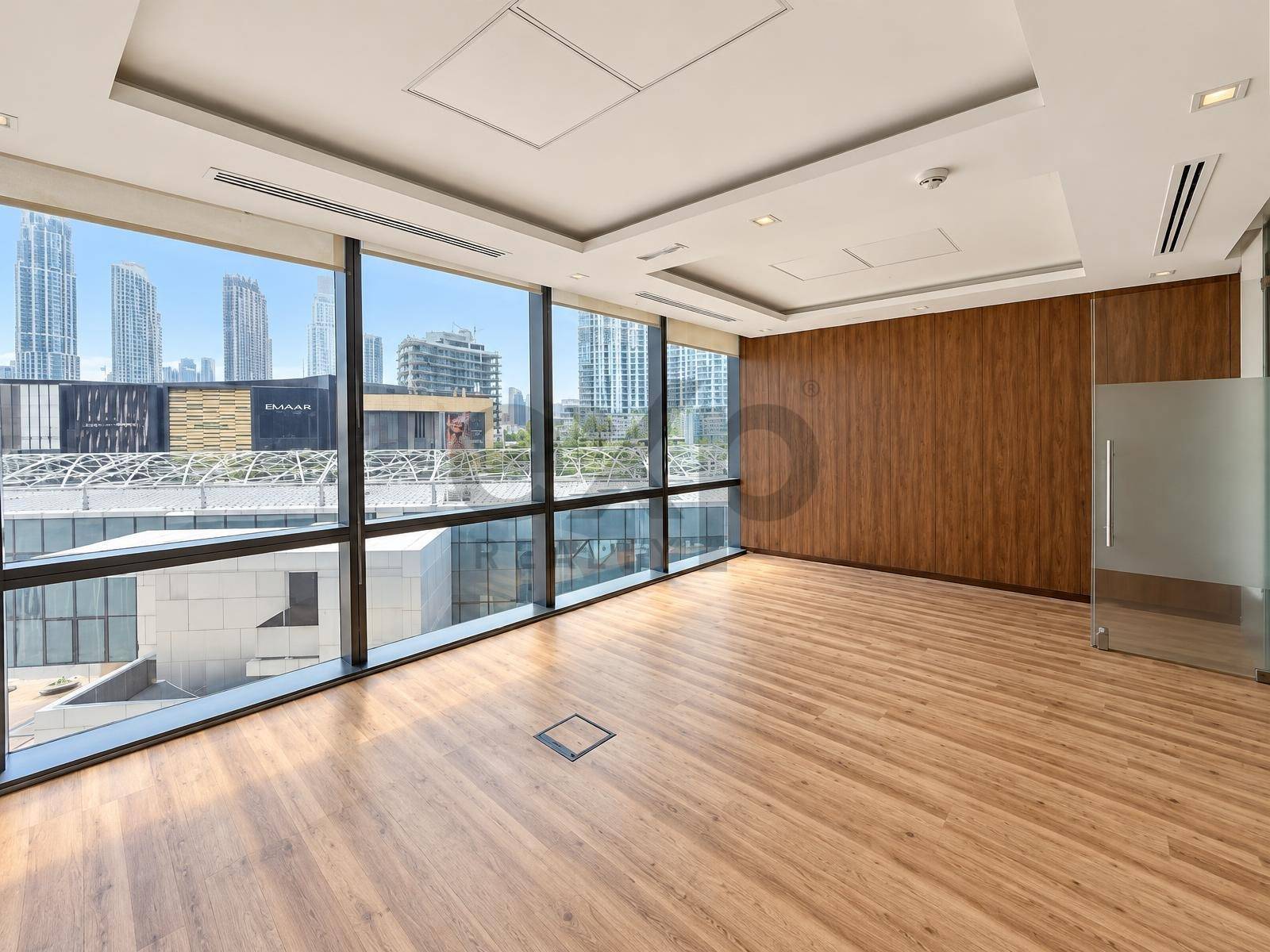 مكتب for rent in Dubai, Downtown Dubai, Dubai, 6363 ft²