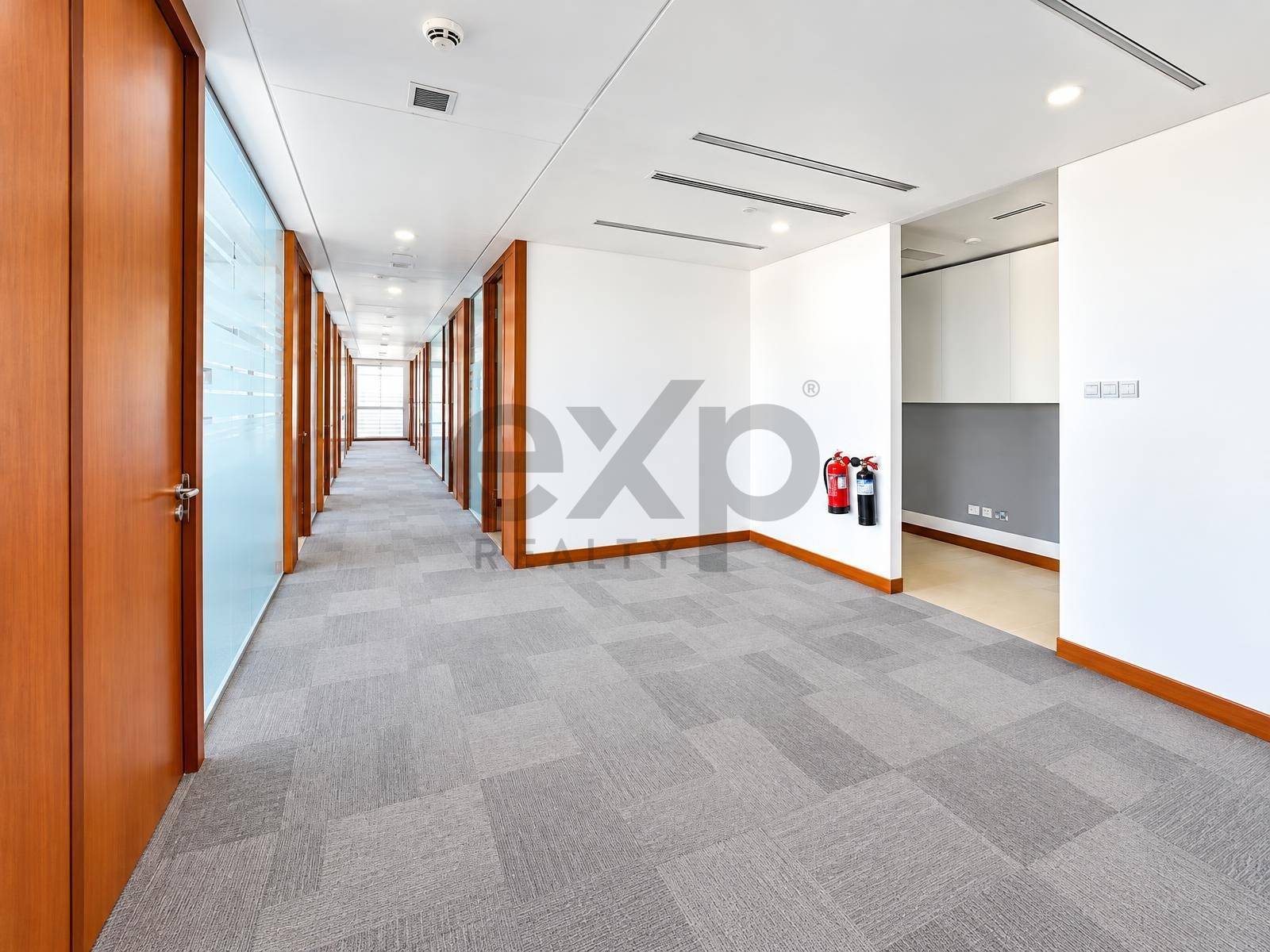 Office for rent in Dubai, Downtown Dubai, Dubai, 3373 ft²