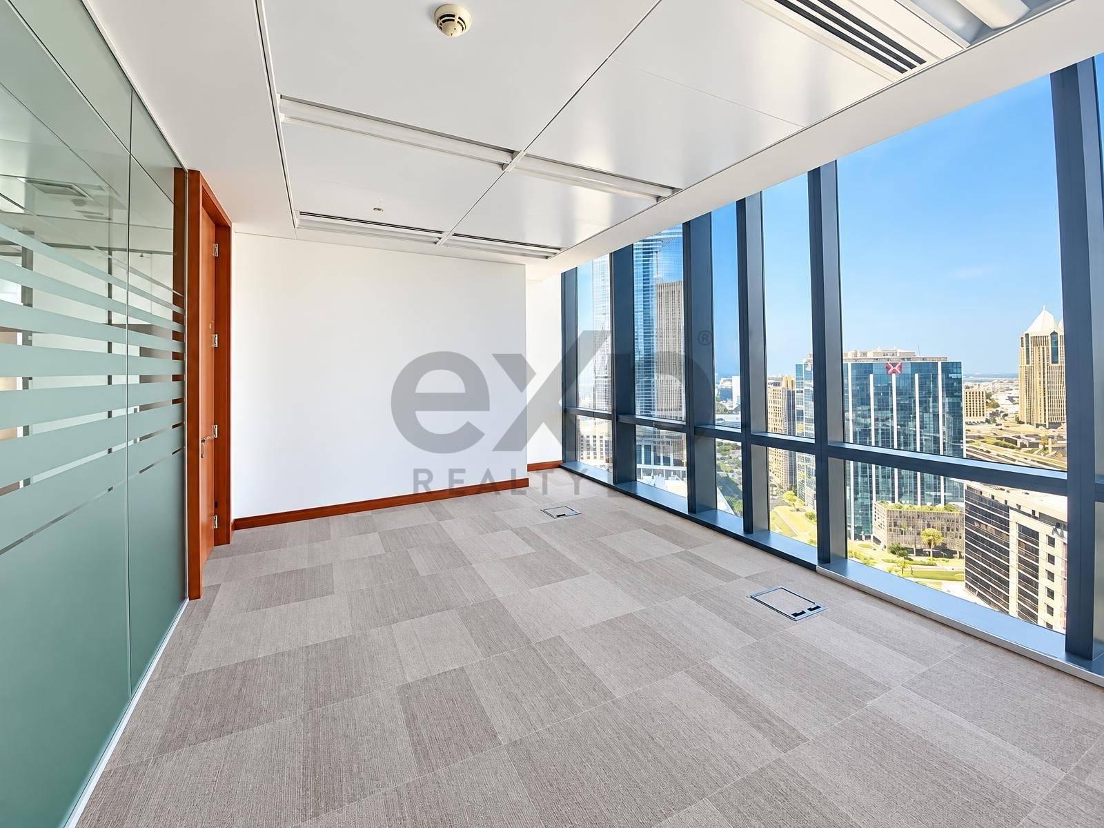 Office for rent in Dubai, Downtown Dubai, Dubai, 3373 ft²