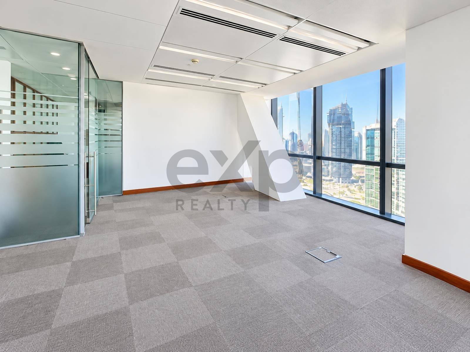 Office for rent in Dubai, Downtown Dubai, Dubai, 3373 ft²