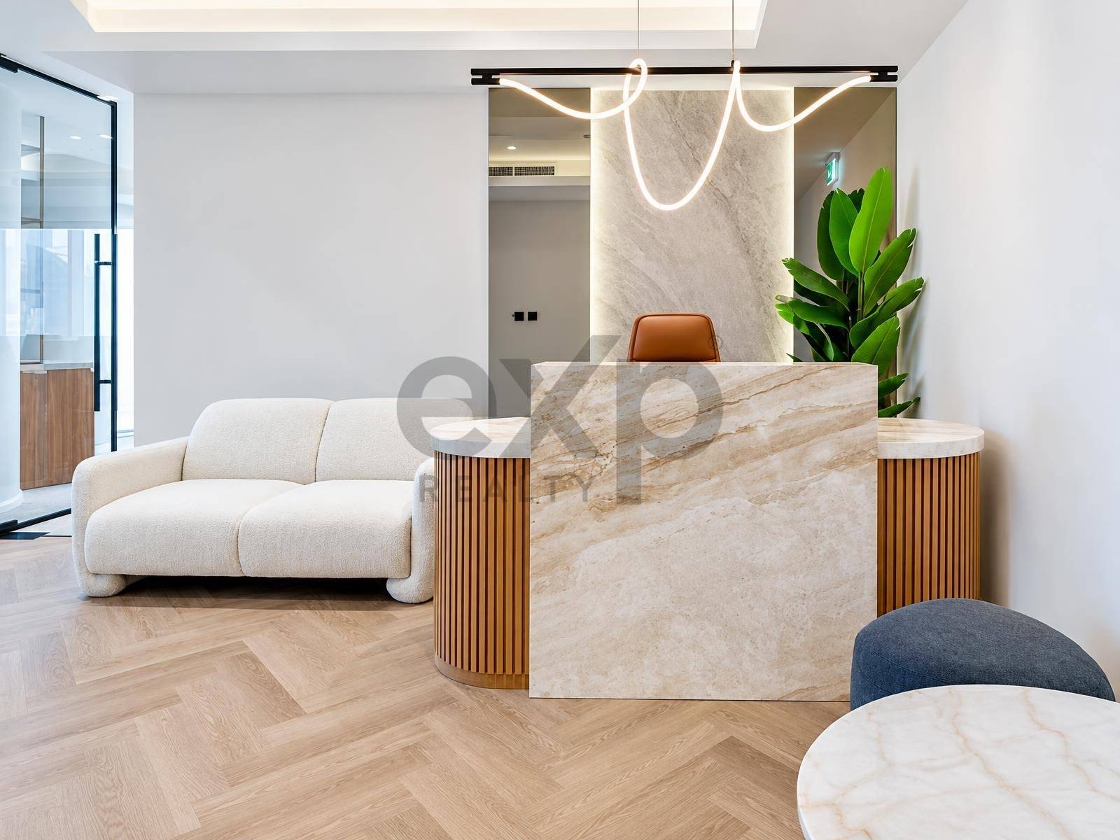 Office for rent in Dubai, Business Bay, Dubai, 1727 ft²