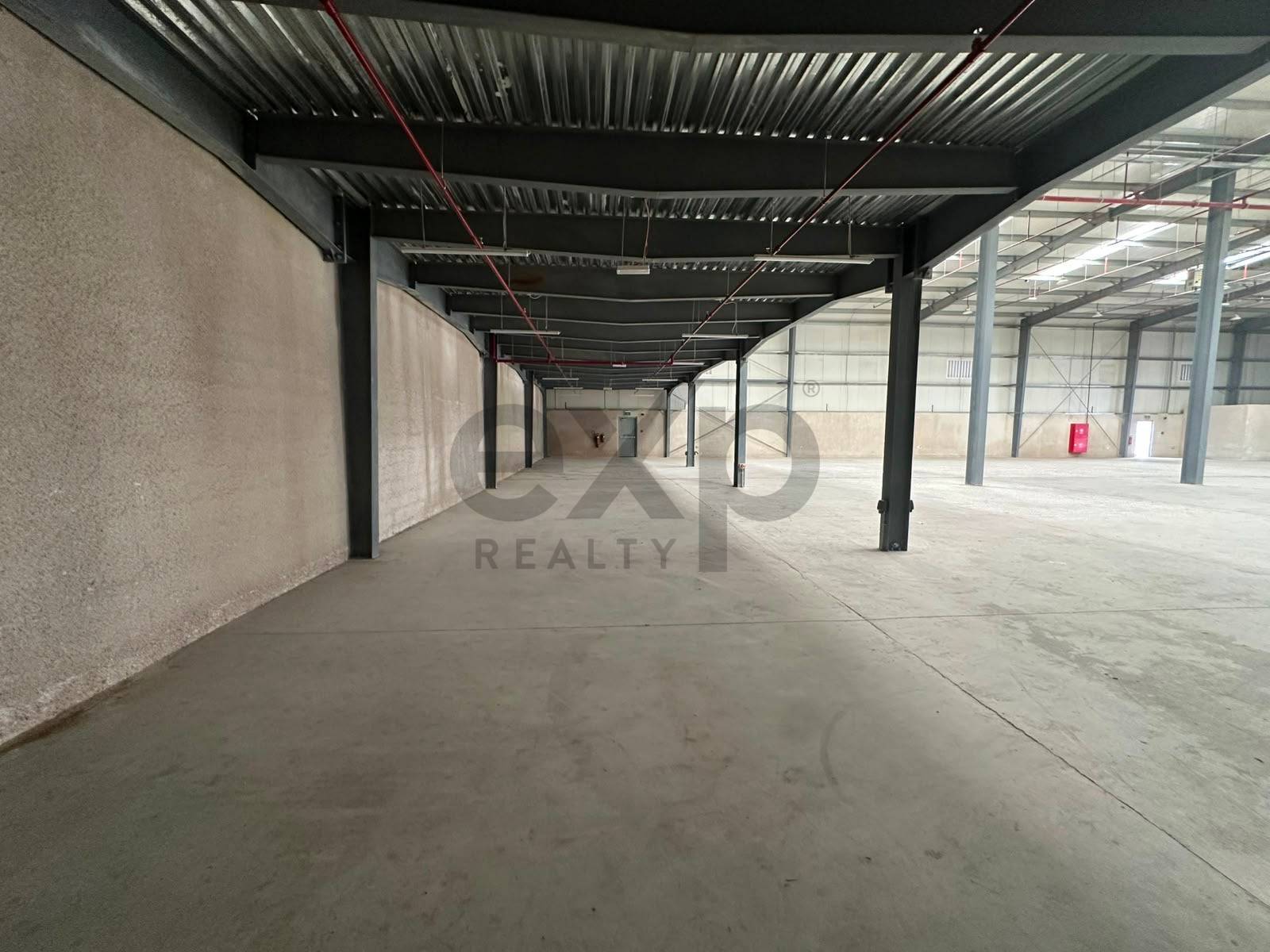 مستودع for rent in Dubai, Dubai Investment Park (DIP), Dubai, 10500 ft²