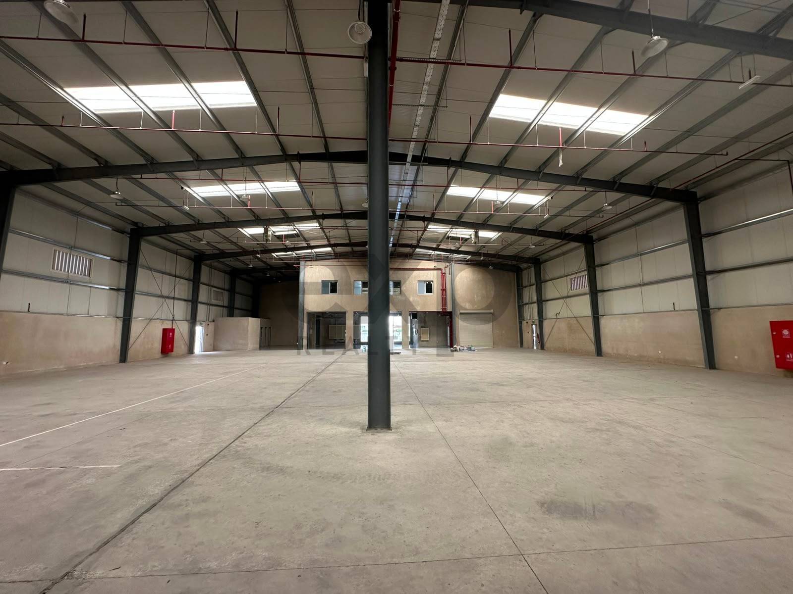 مستودع for rent in Dubai, Dubai Investment Park (DIP), Dubai, 10500 ft²