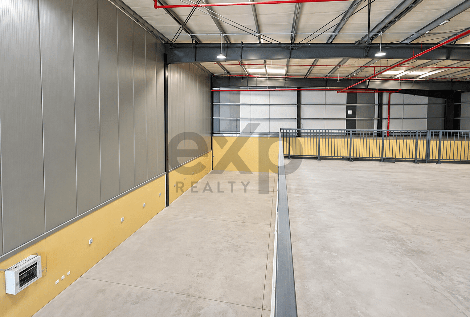 Warehouse for rent in Dubai, Dubai Investment Park (DIP), Dubai, 12116 ft²