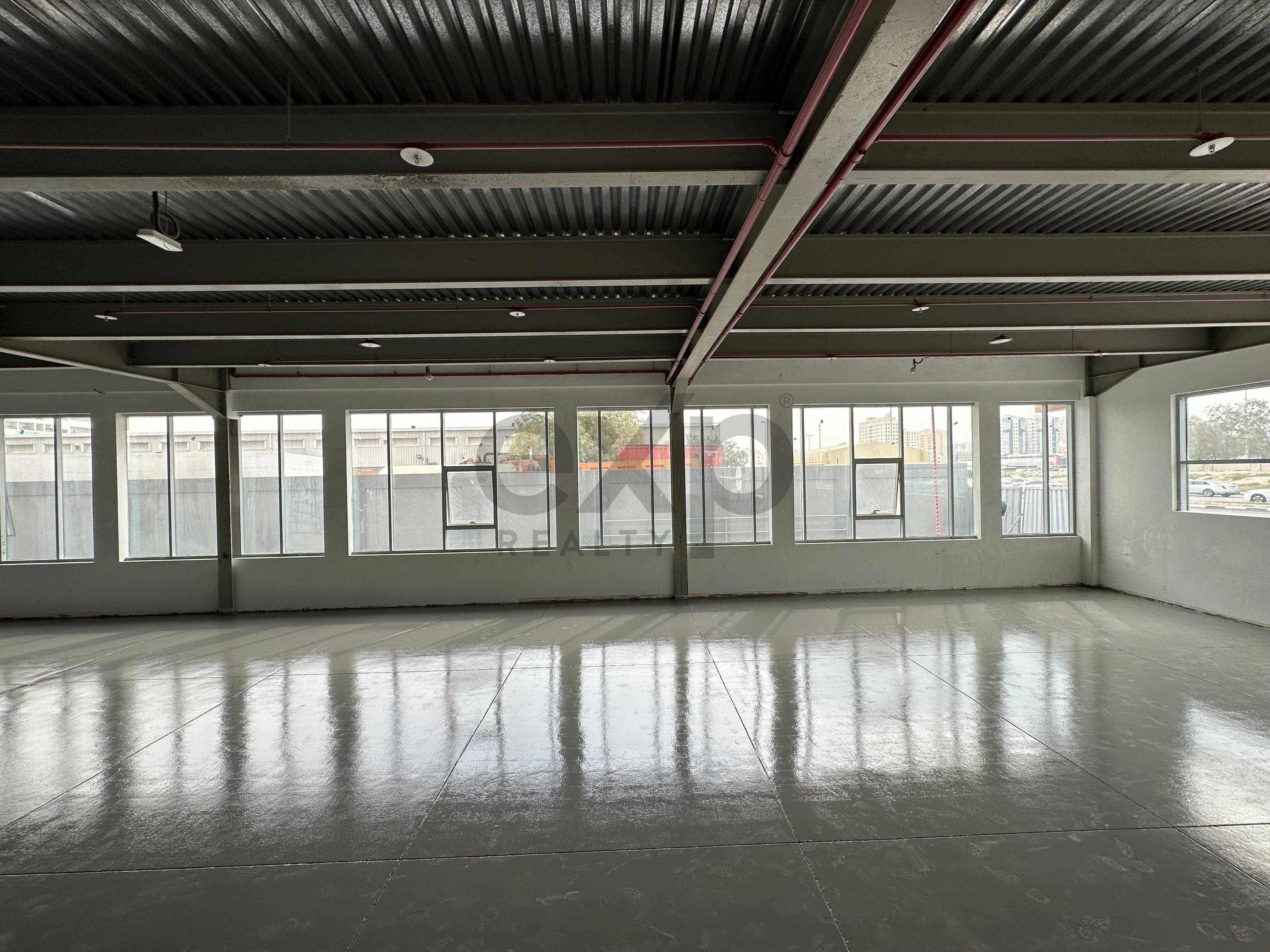 مستودع for rent in Dubai, Al Qusais, Dubai, 3200 ft²