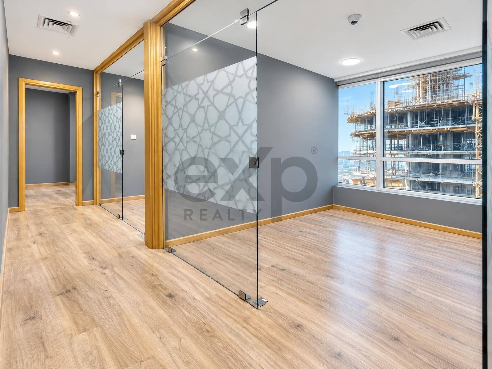 Office for rent in Dubai, Dubai Media City, Dubai, 3466 ft²