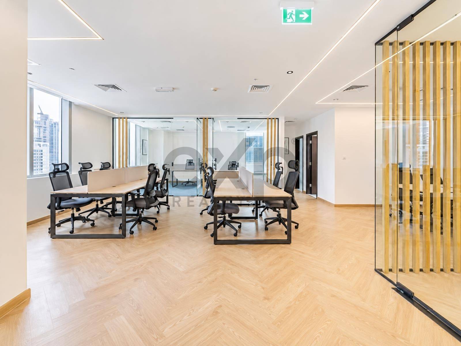 Office for rent in Dubai, Business Bay, Dubai, 1158 ft²