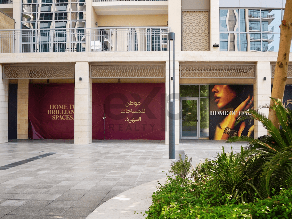 Retail for rent in Dubai, Deira, Dubai, 1658 ft²