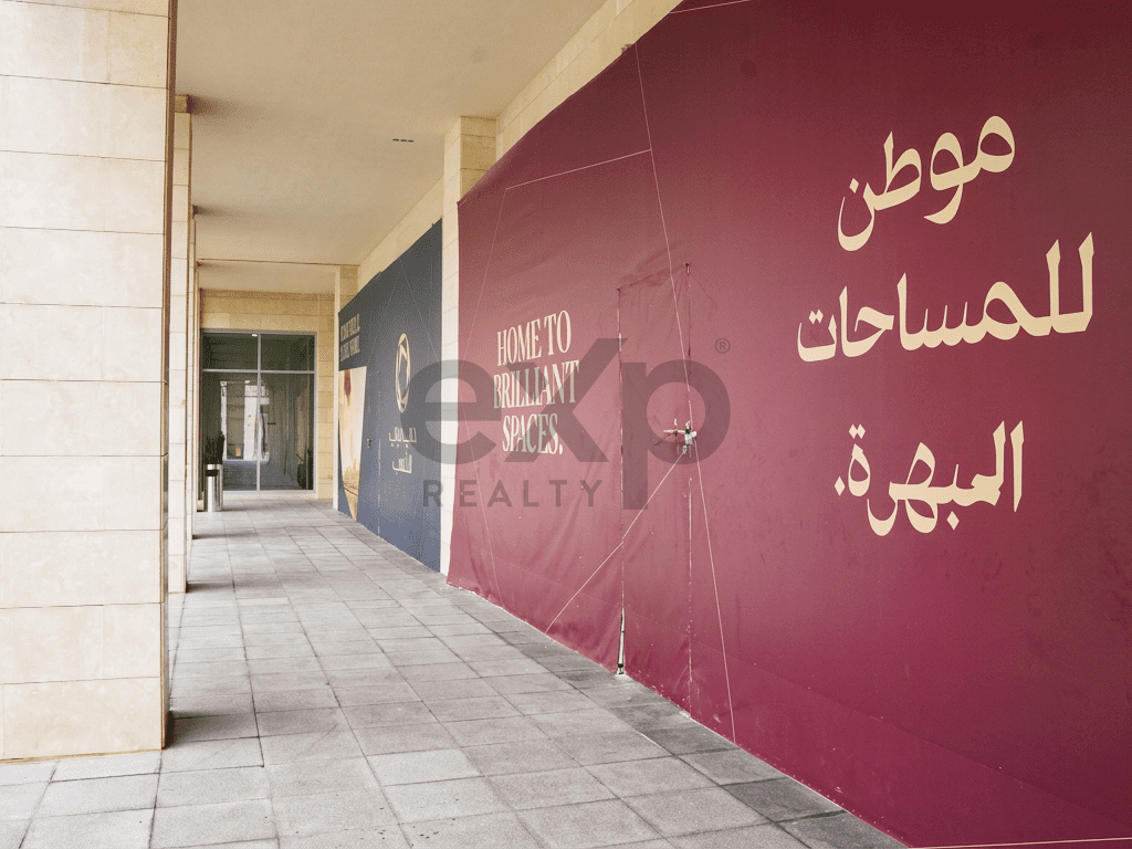 Retail for rent in Dubai, Deira, Dubai, 1658 ft²